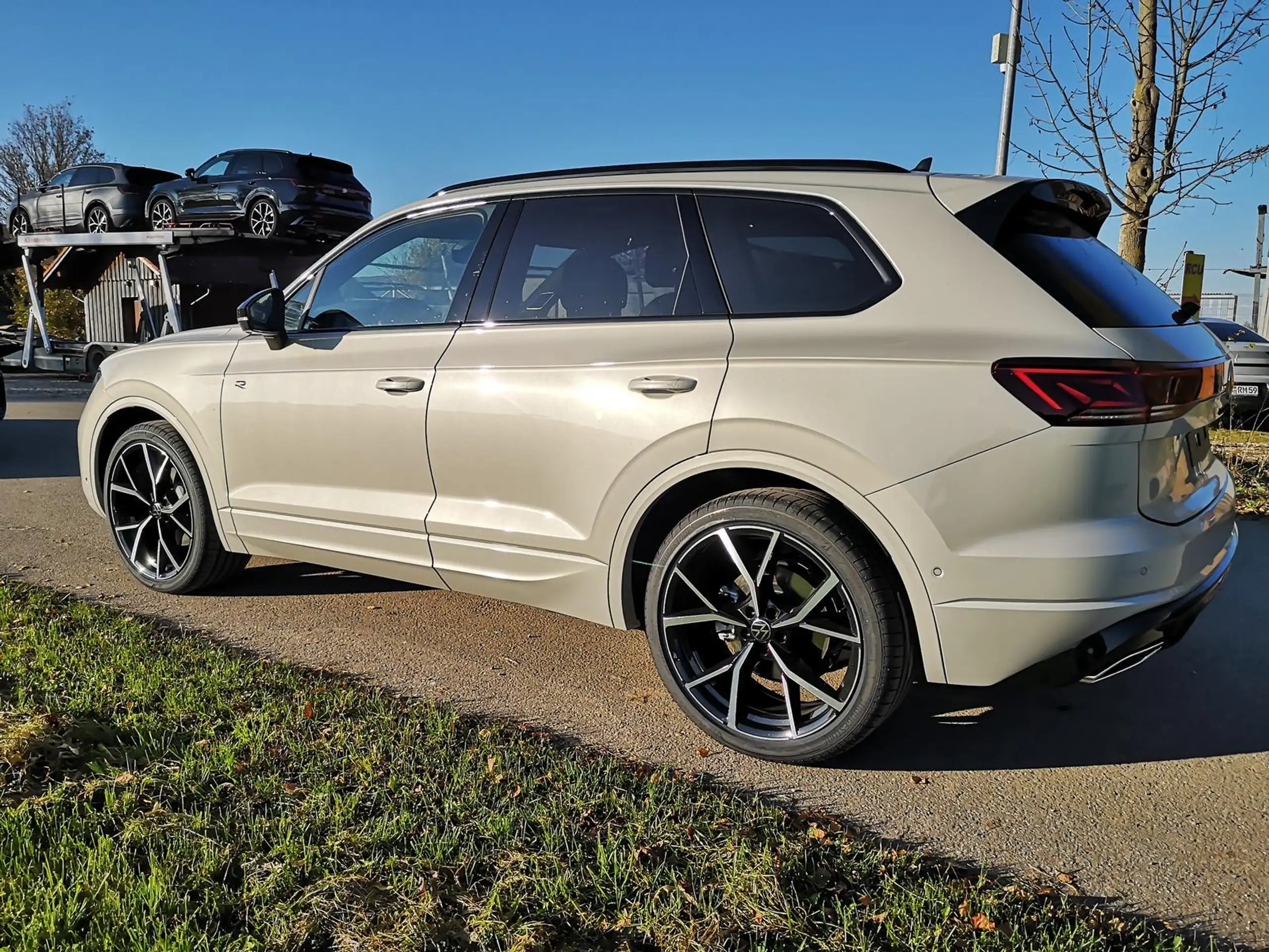 Volkswagen - Touareg