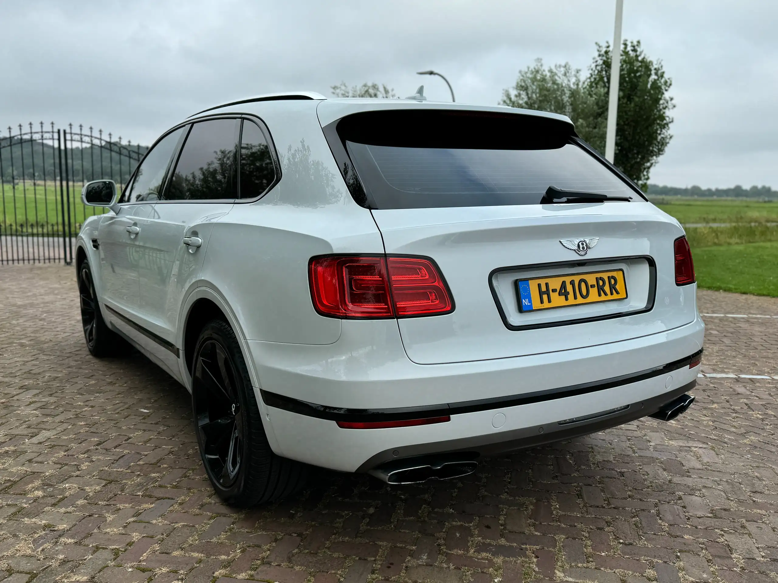 Bentley - Bentayga