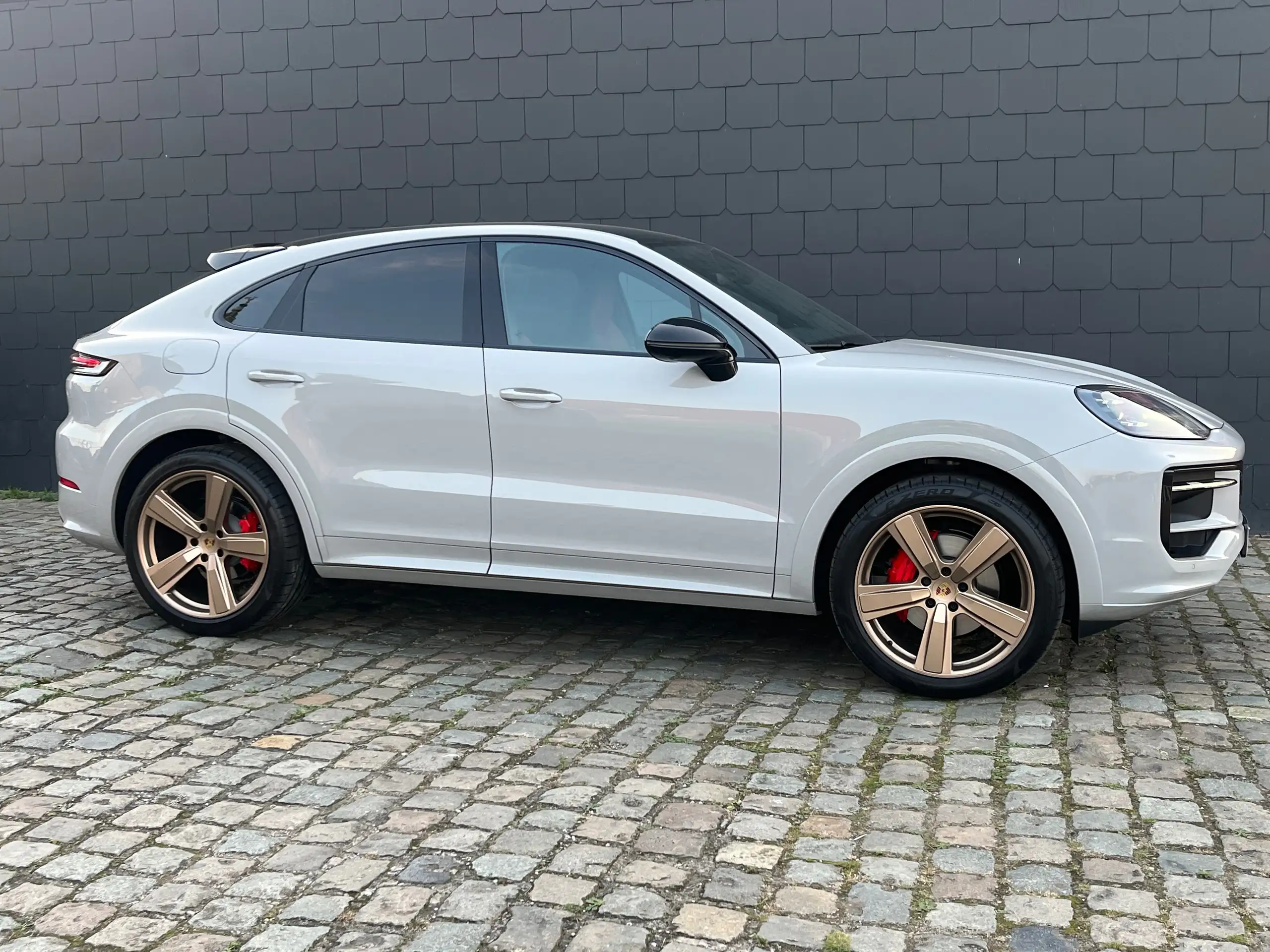 Porsche - Cayenne