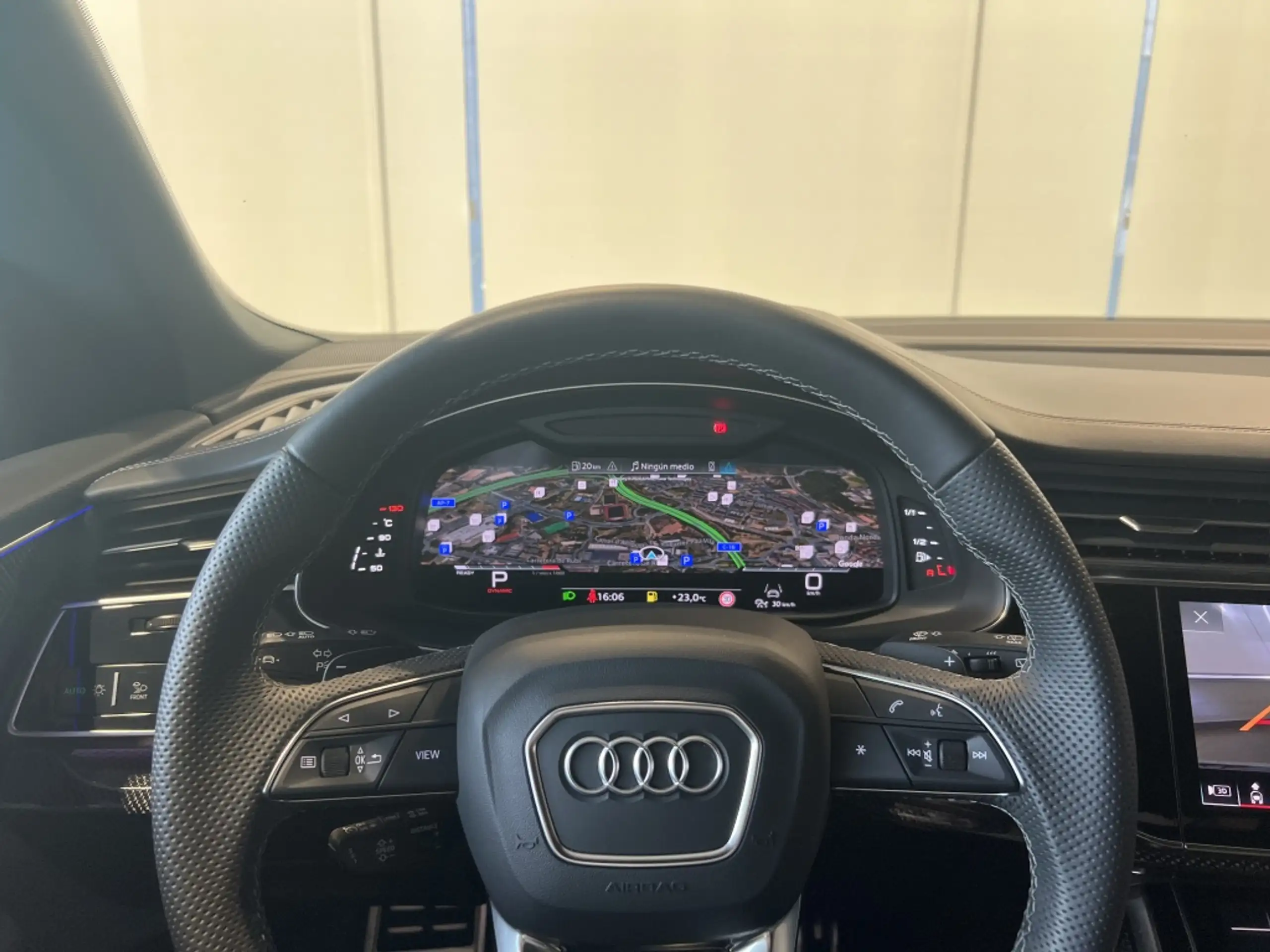 Audi - SQ8