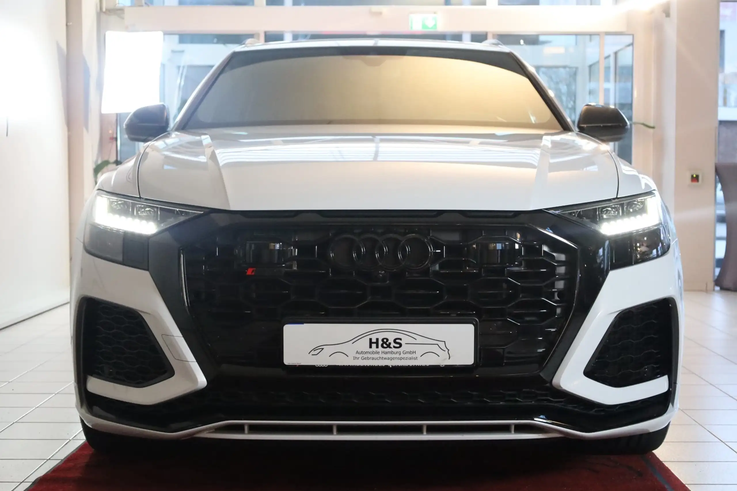 Audi - RS Q8