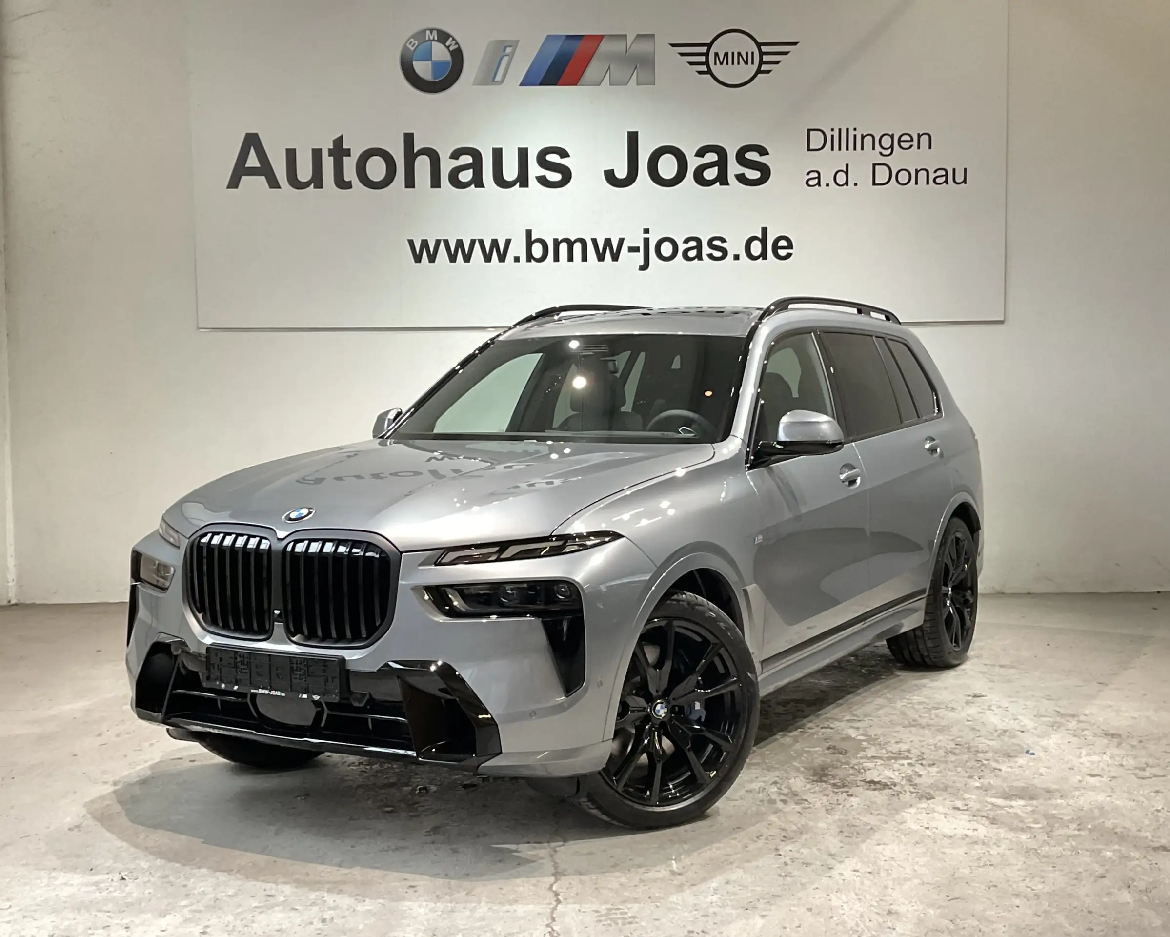 BMW - X7