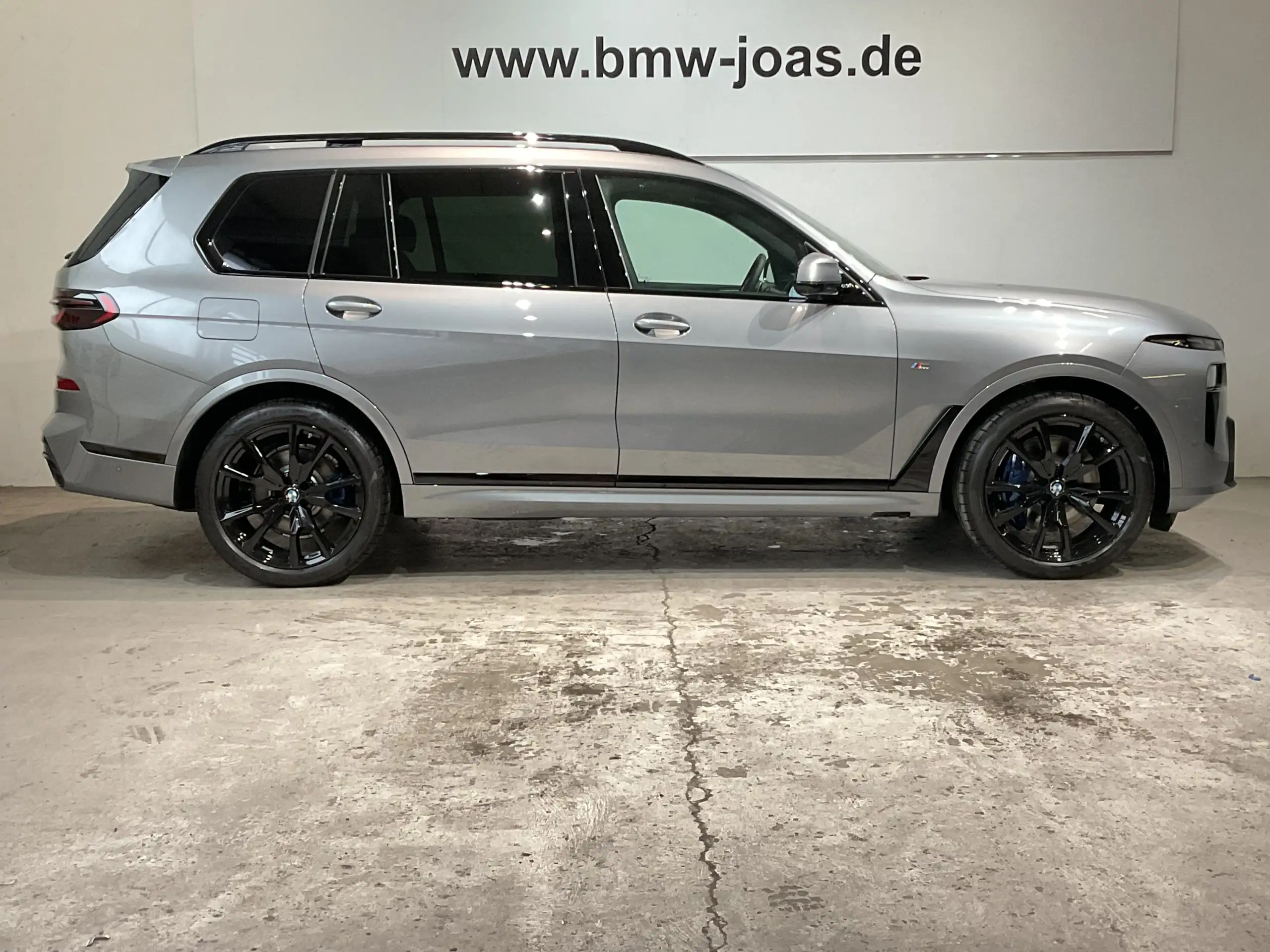 BMW - X7