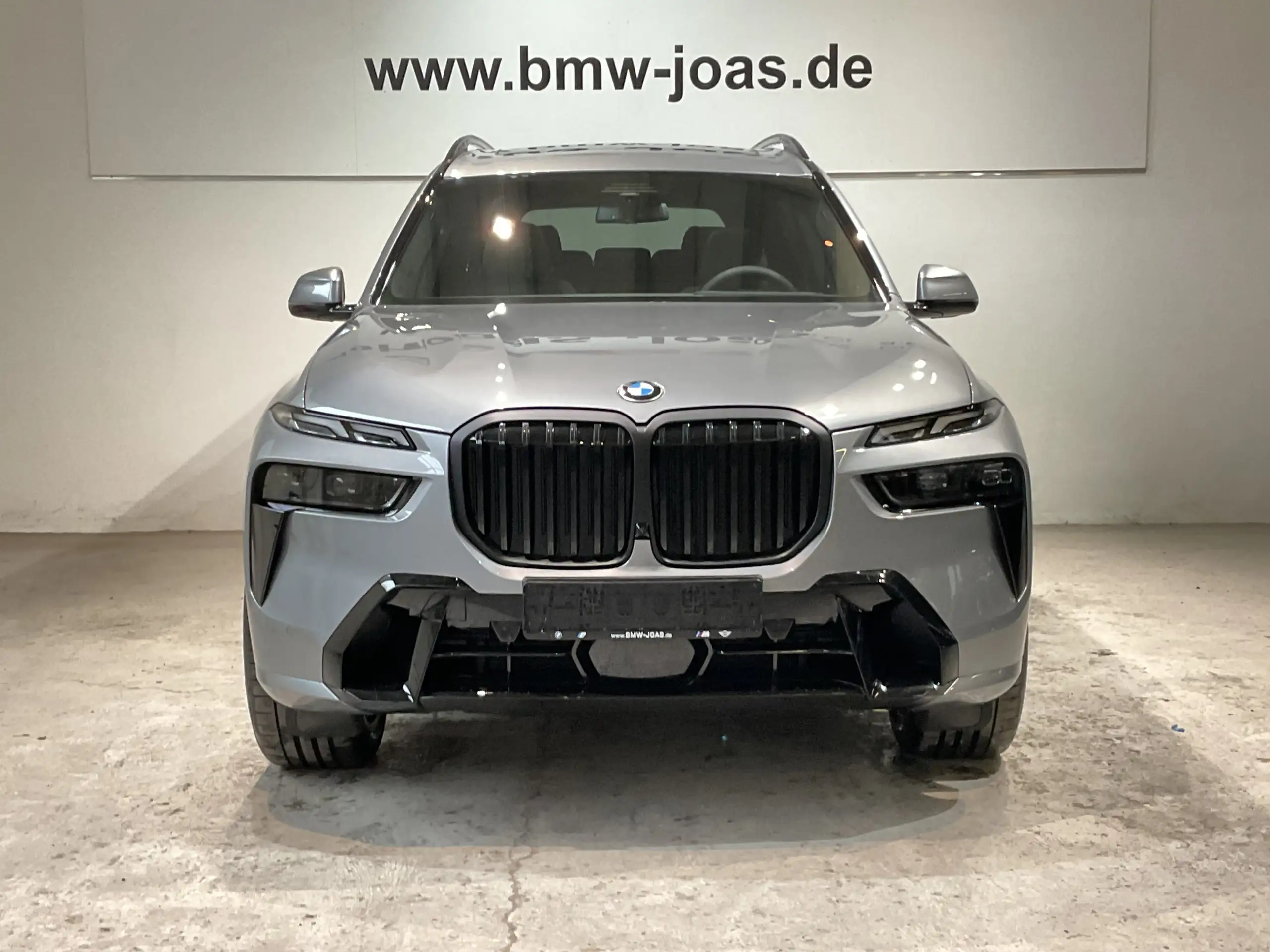 BMW - X7