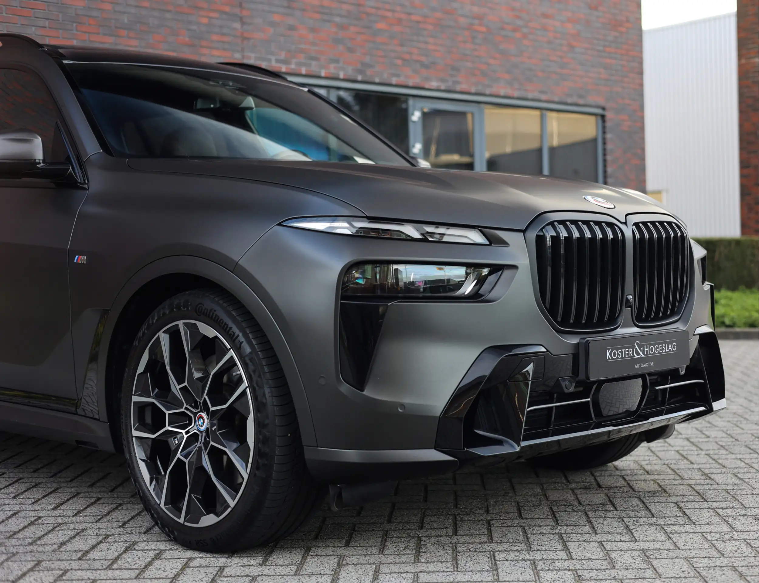 BMW - X7