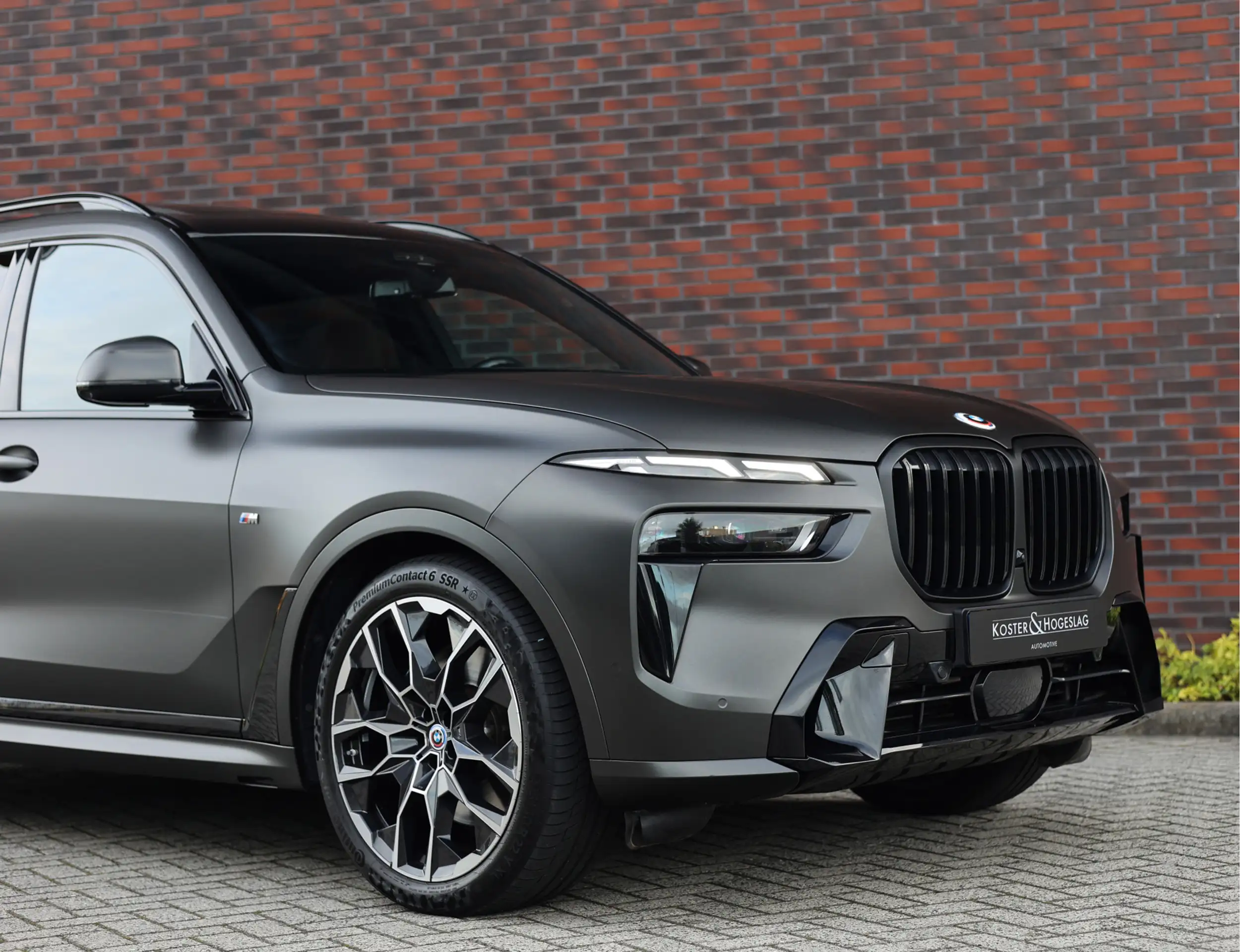 BMW - X7