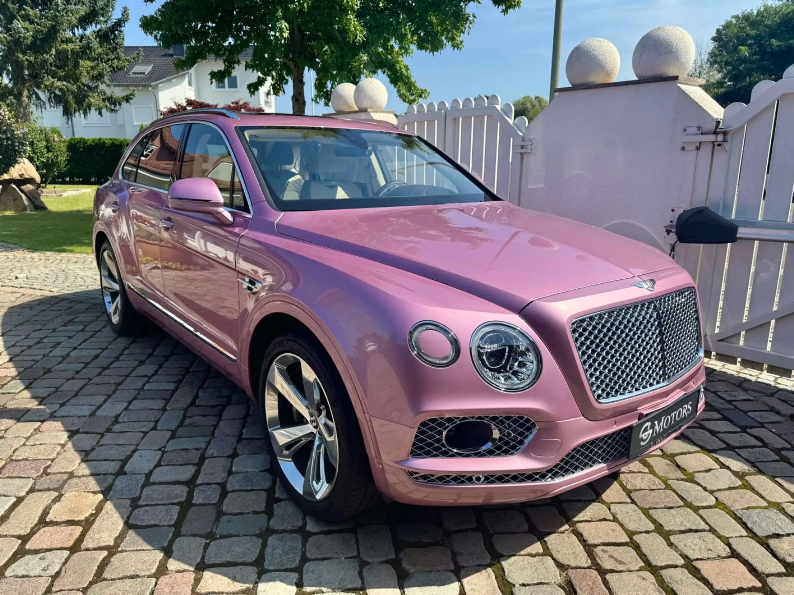 Bentley - Bentayga