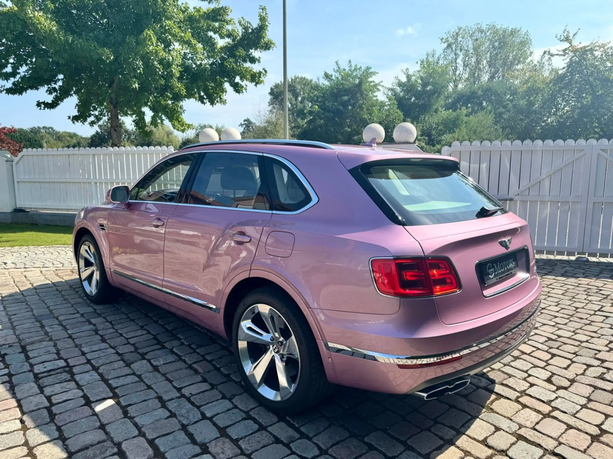 Bentley - Bentayga