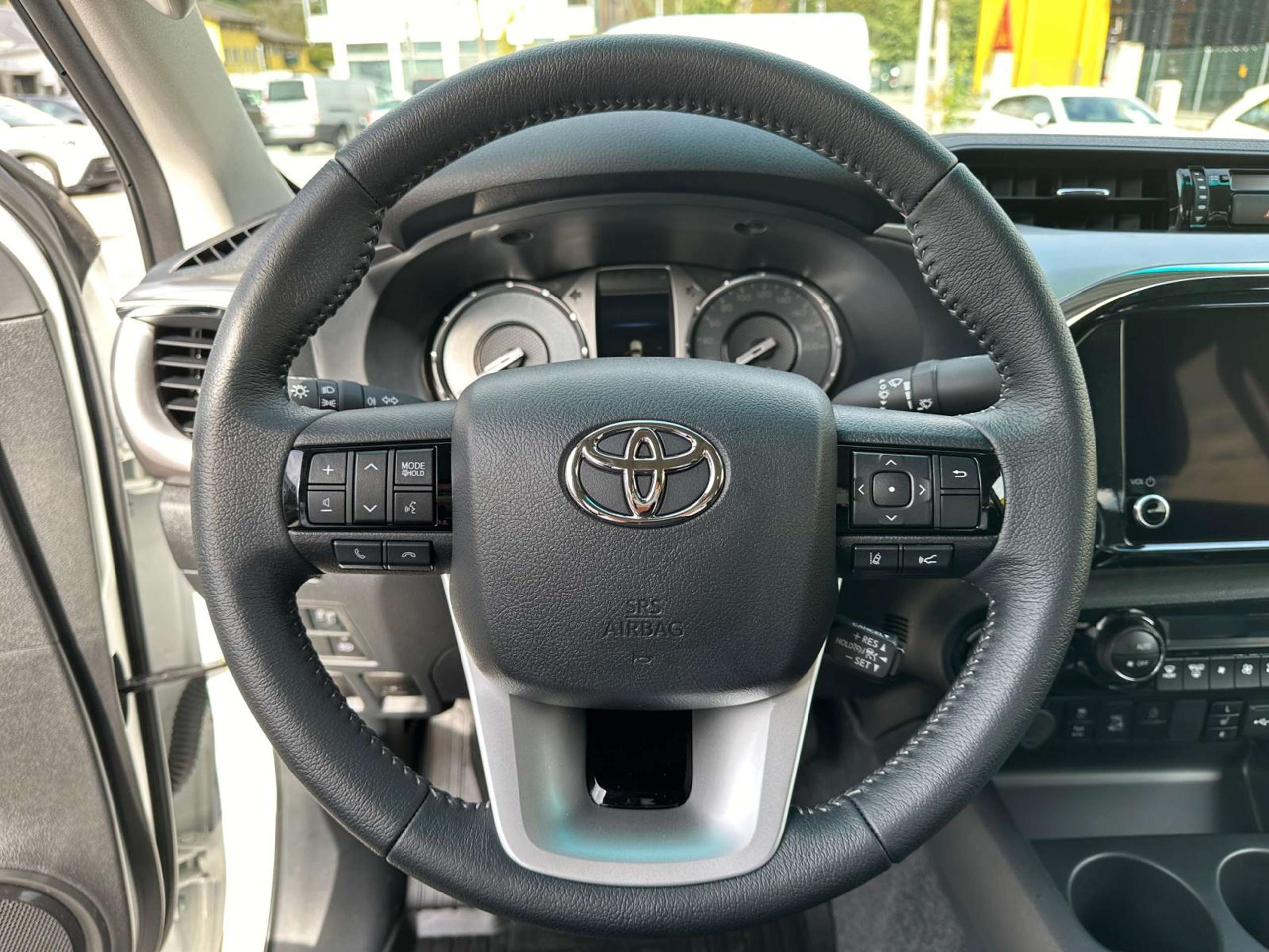 Toyota - Hilux