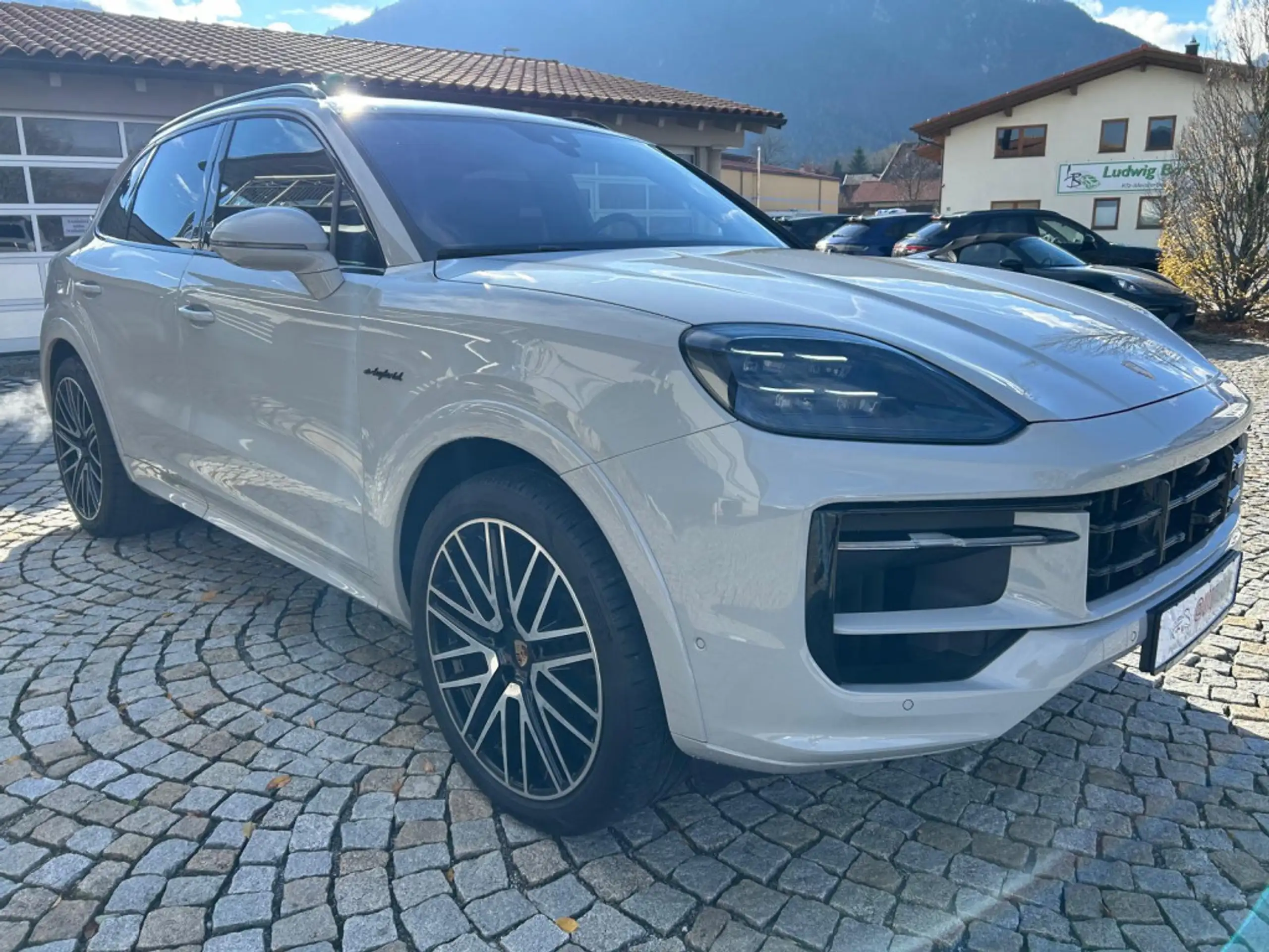 Porsche - Cayenne