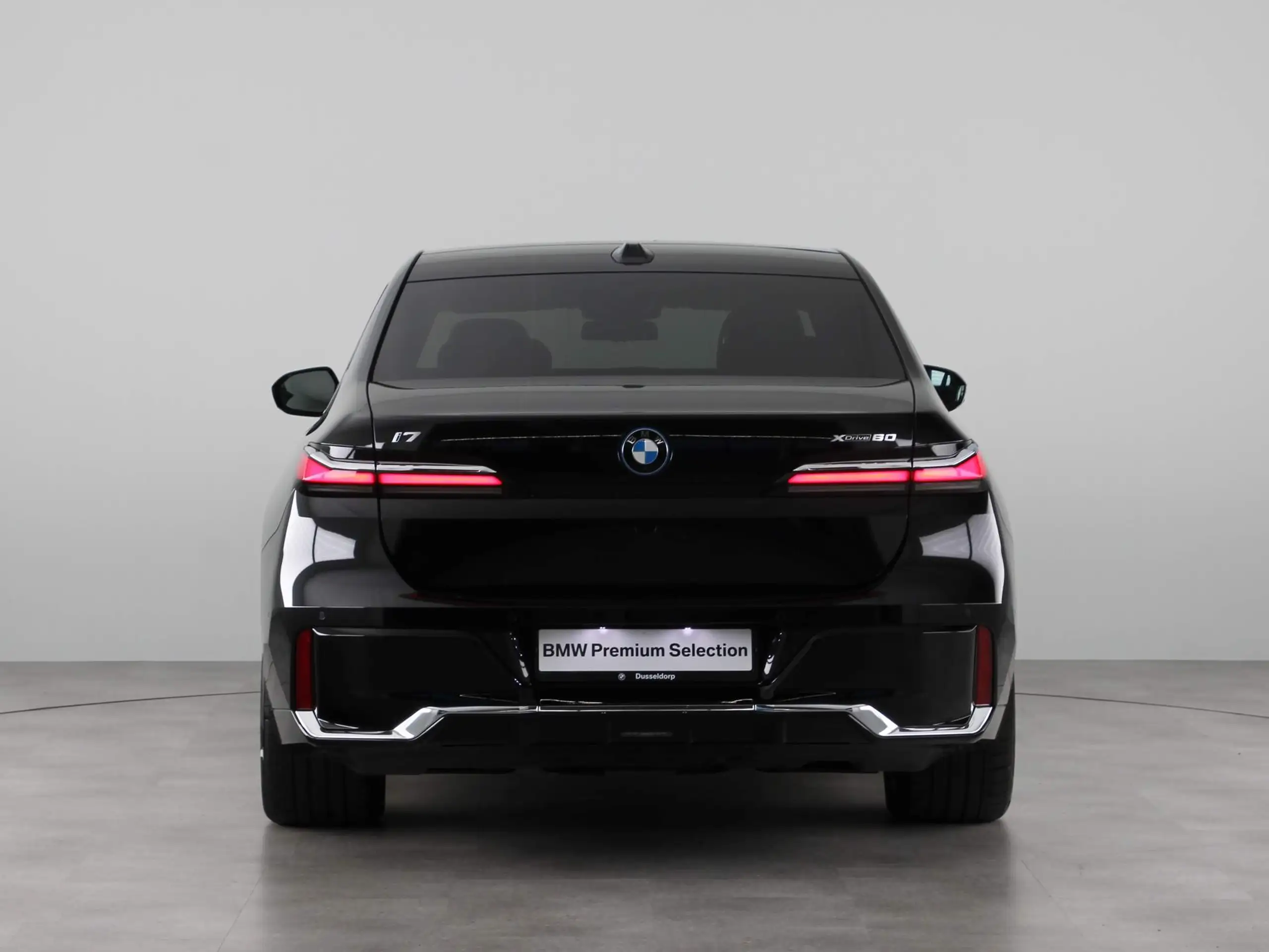 BMW - i7