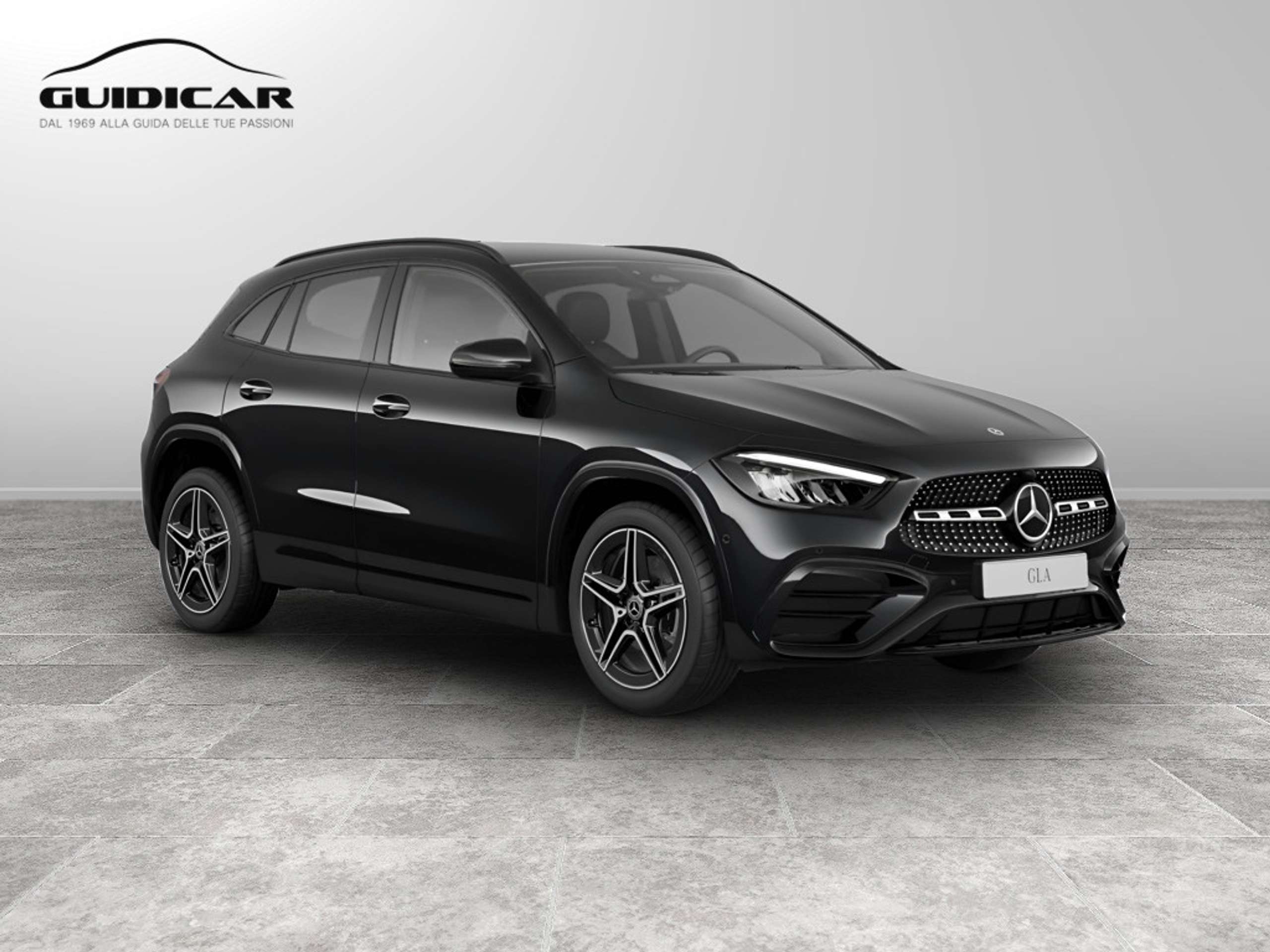 Mercedes-Benz - GLA 200