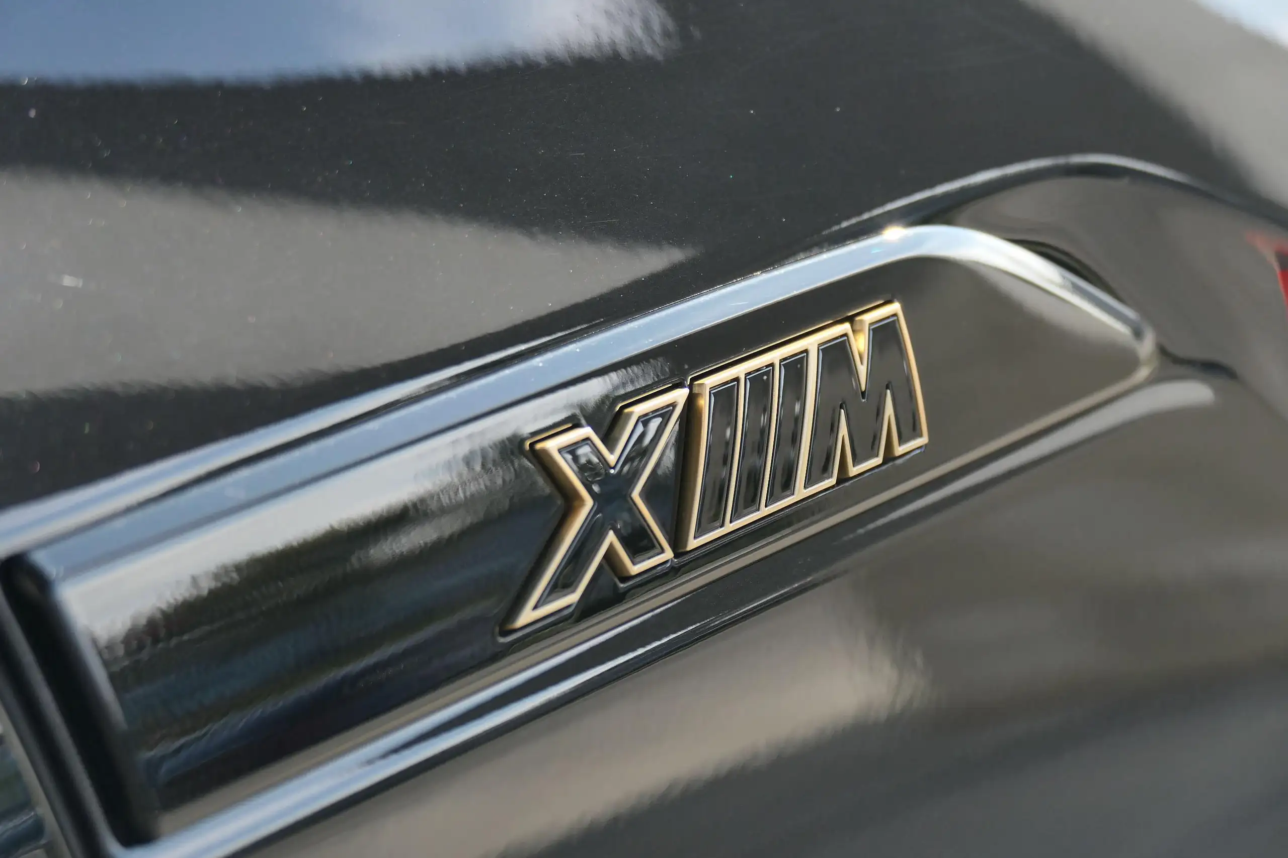 BMW - XM