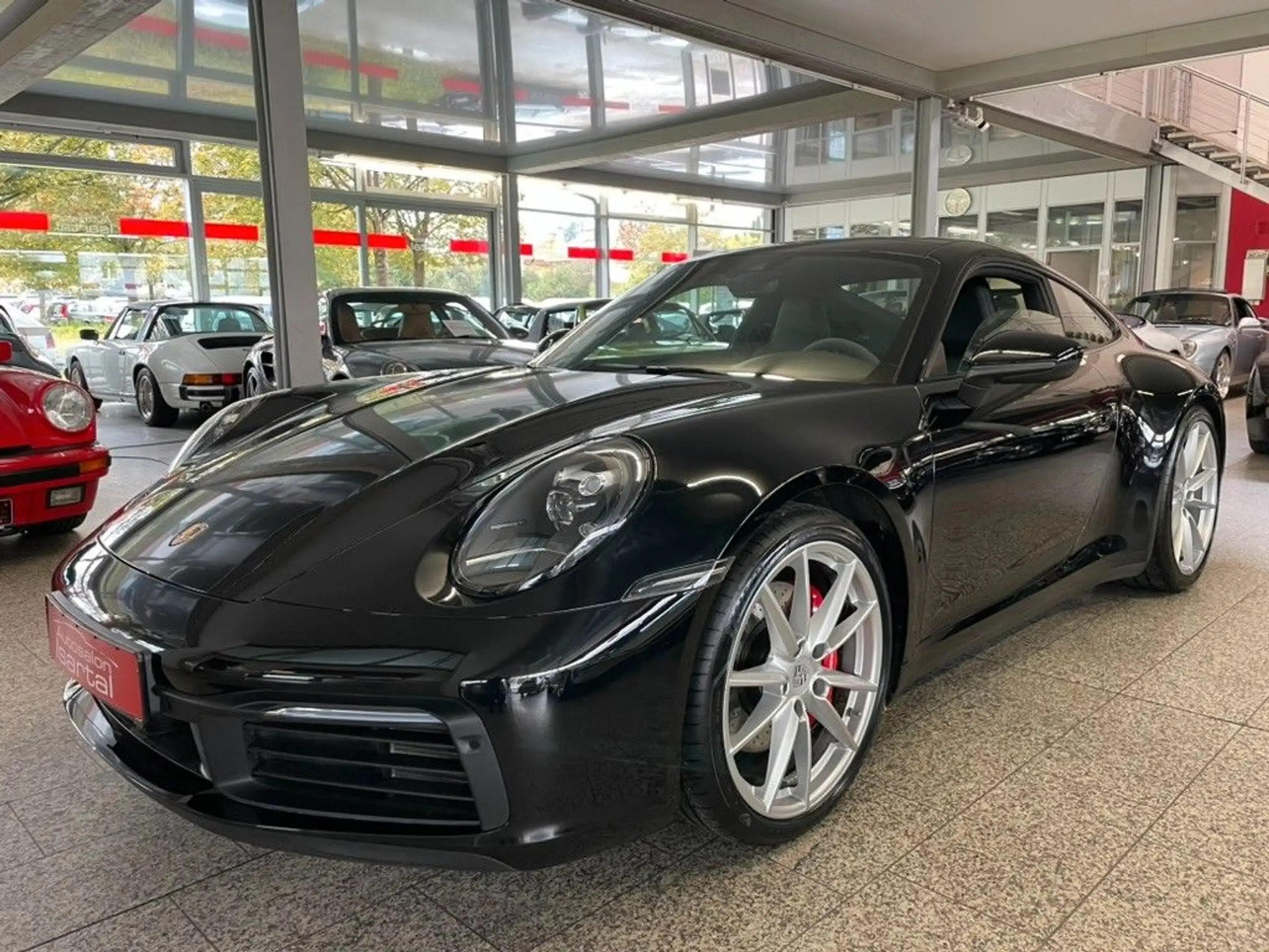 Porsche - 911