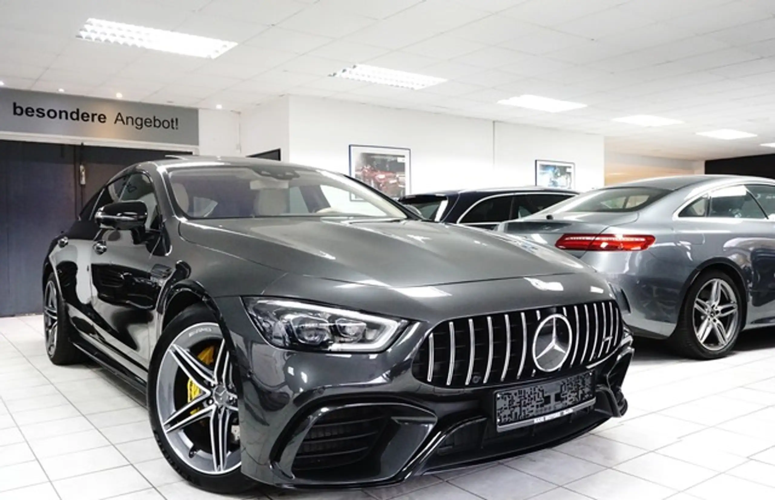 Mercedes-Benz - AMG GT