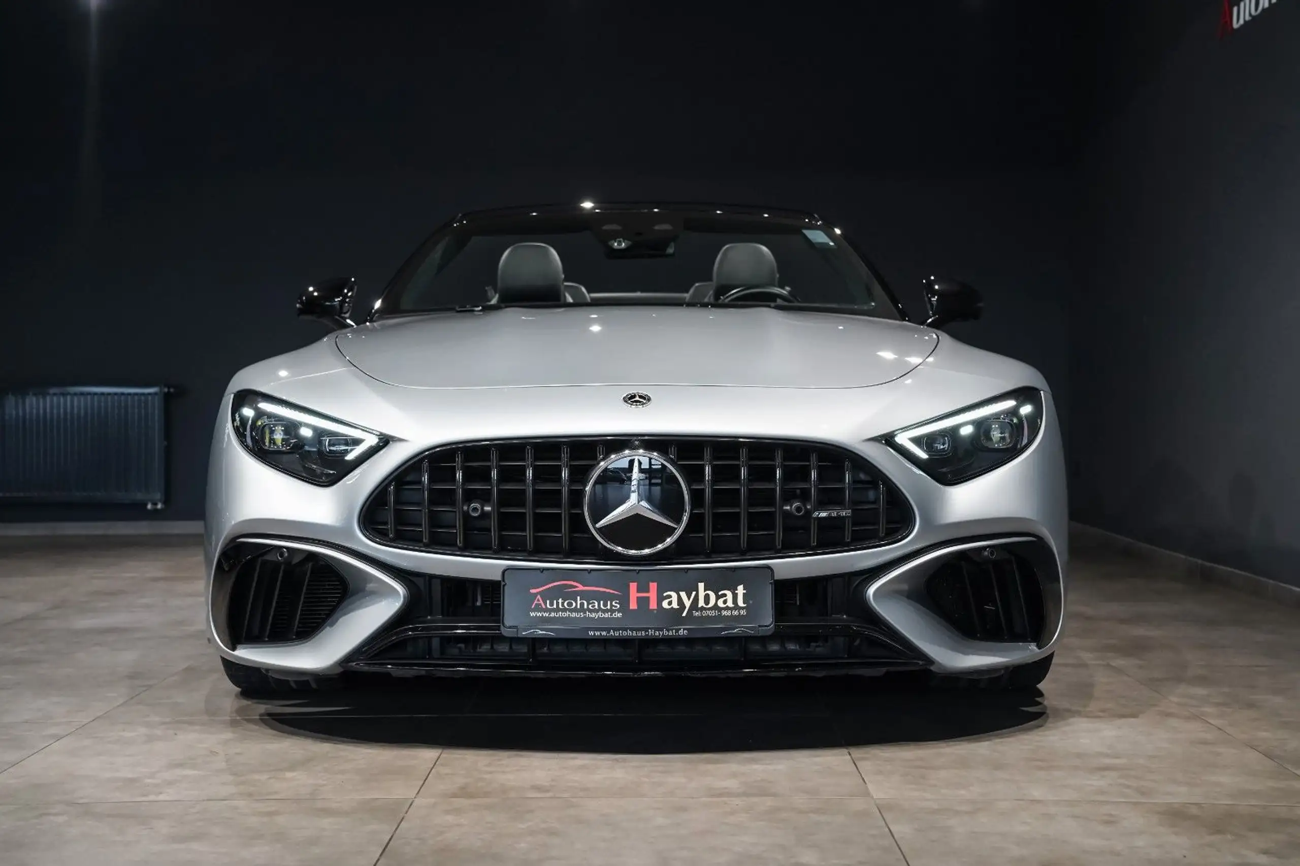 Mercedes-Benz - SL 63 AMG