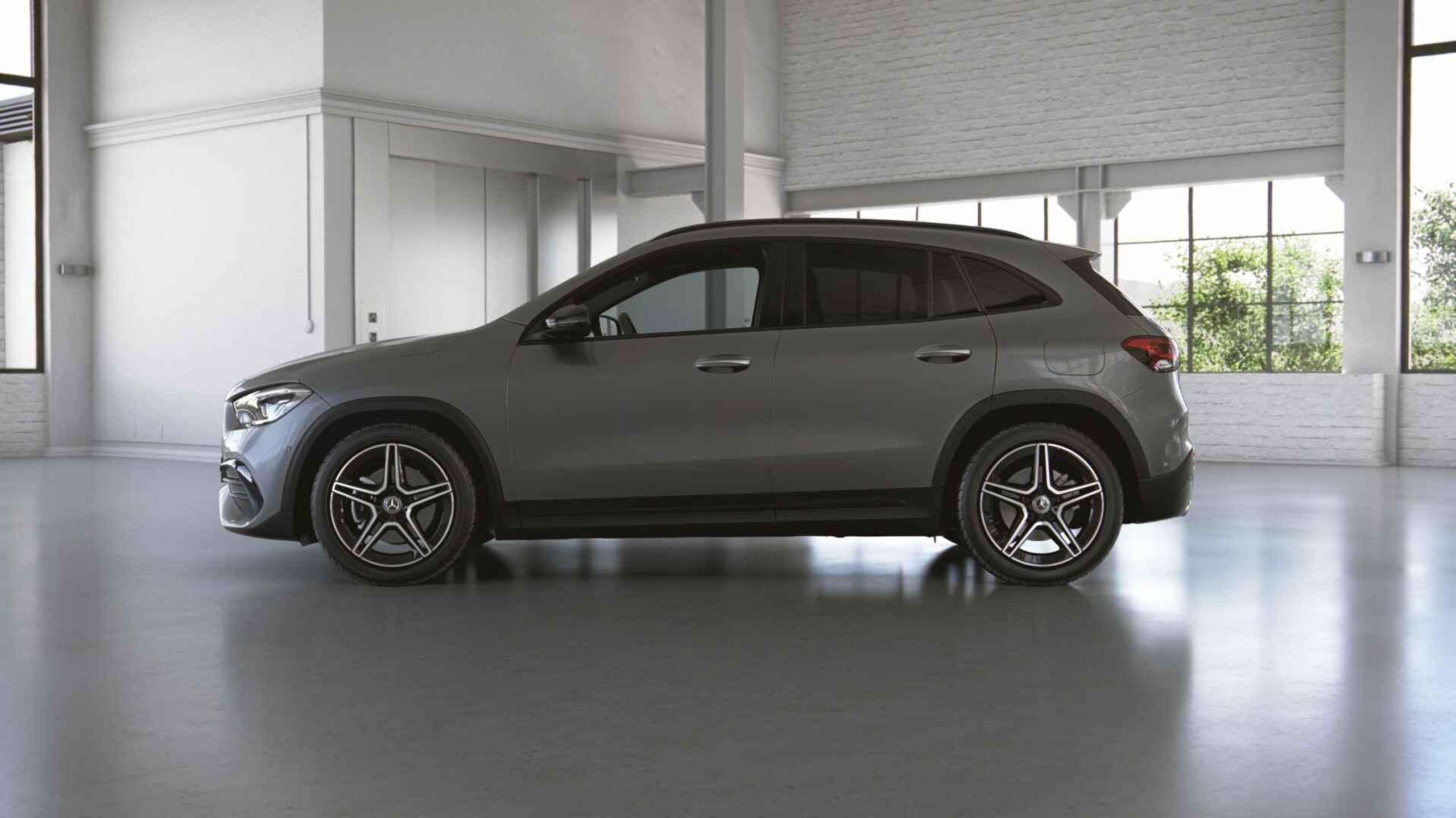 Mercedes-Benz - GLA 250