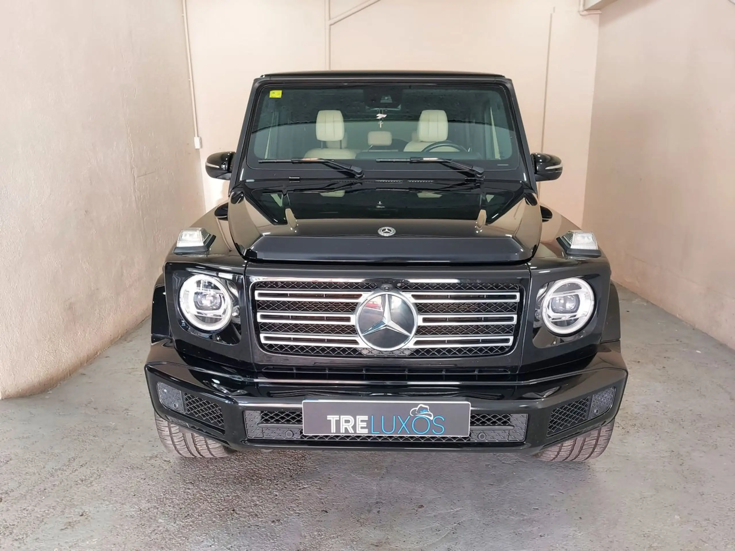 Mercedes-Benz - G 350