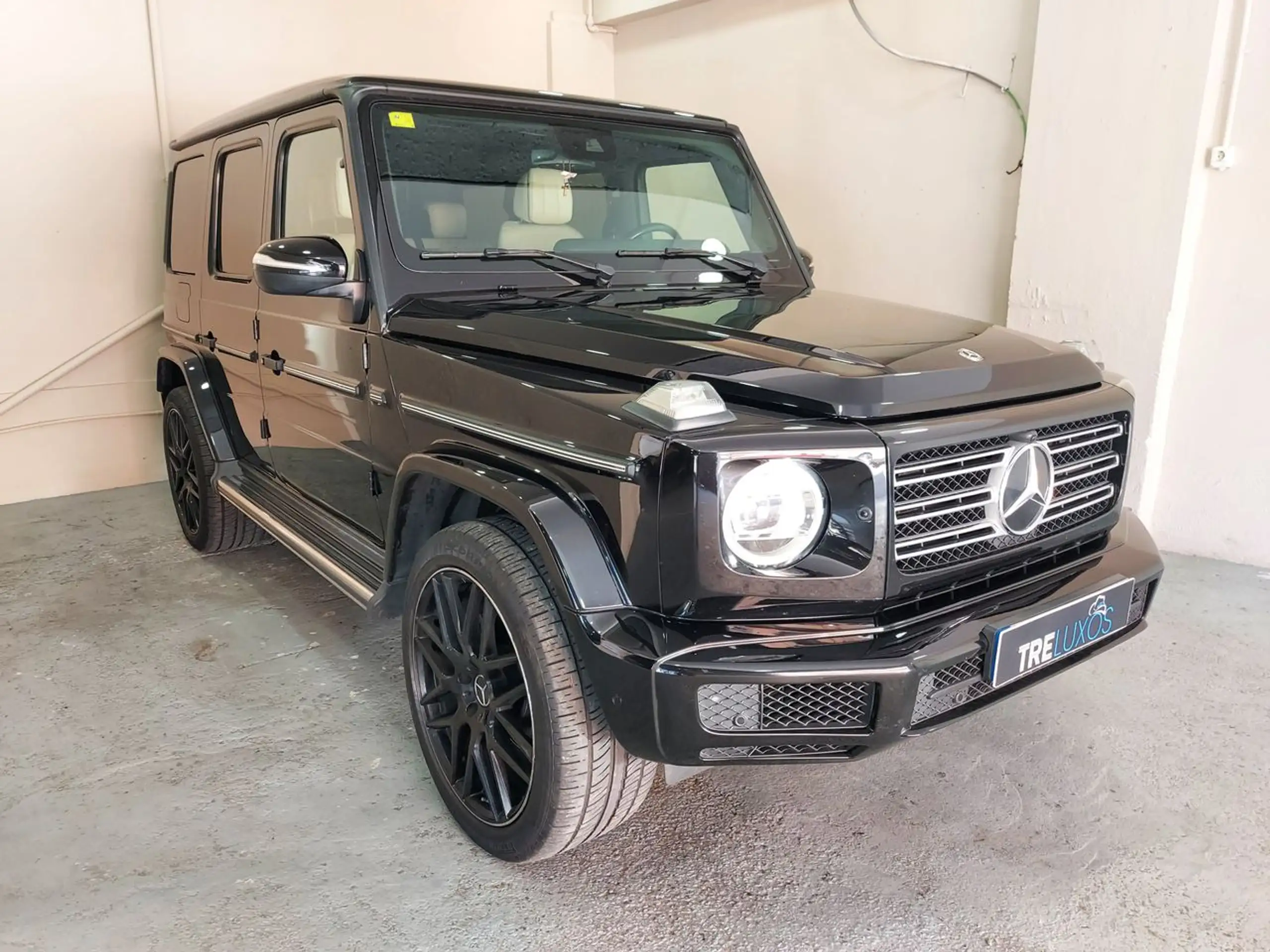 Mercedes-Benz - G 350