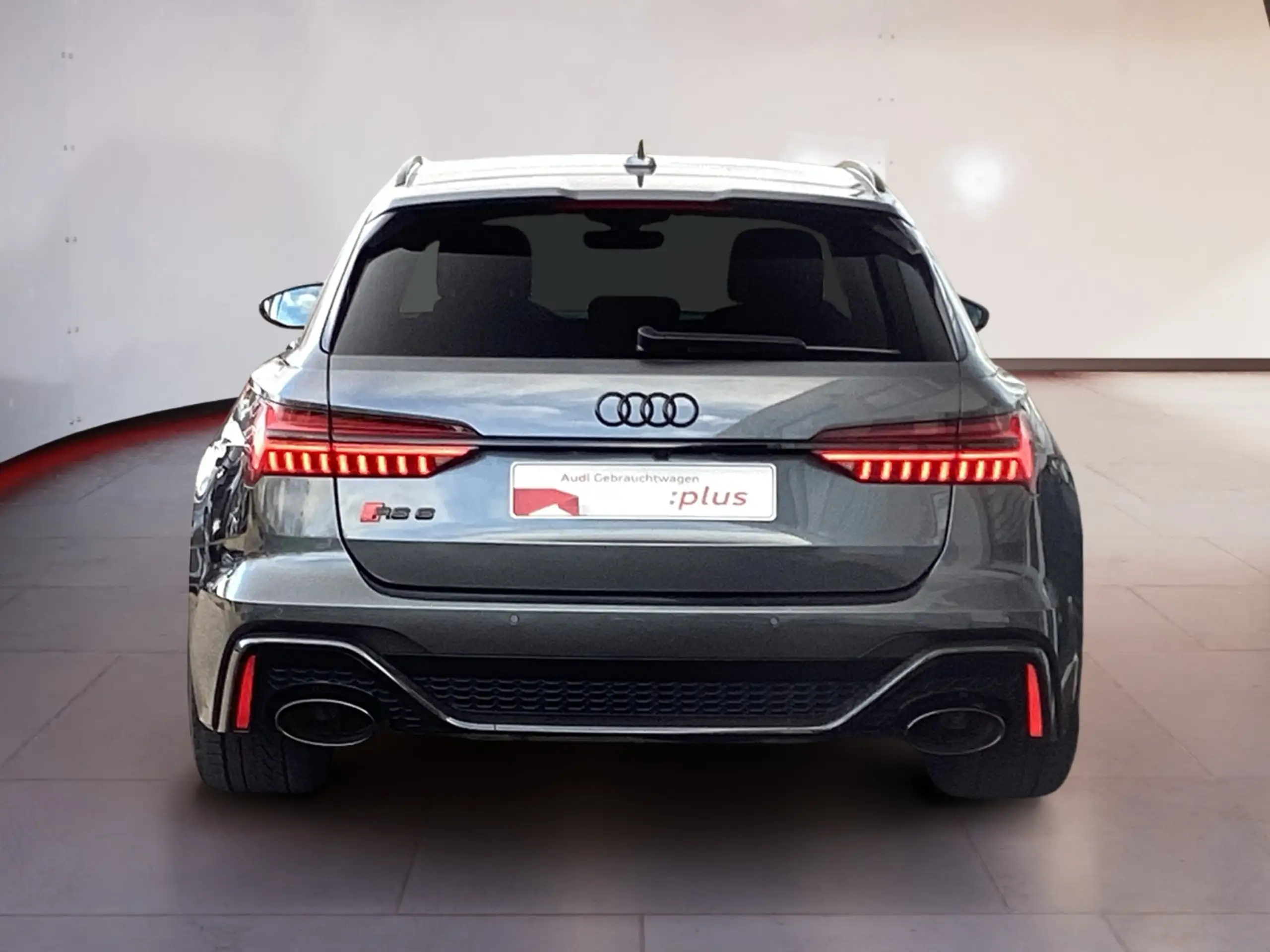 Audi - RS6