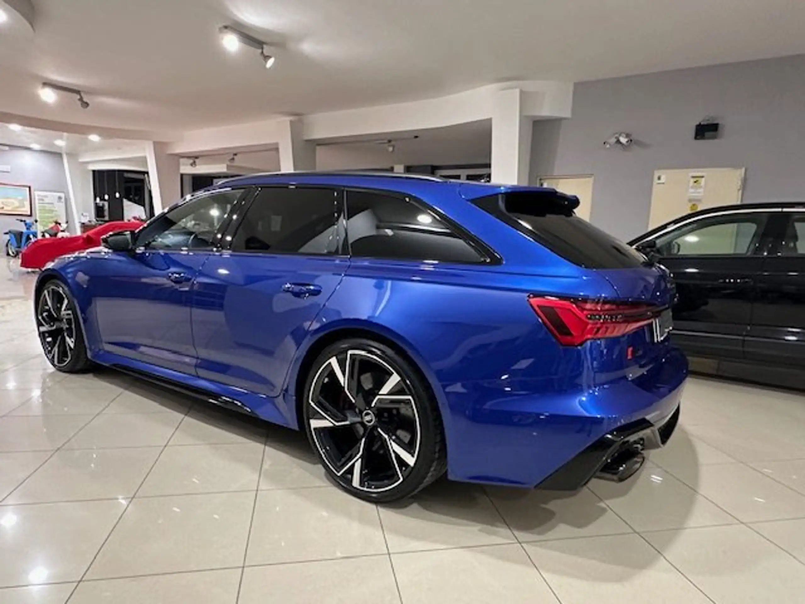 Audi - RS6