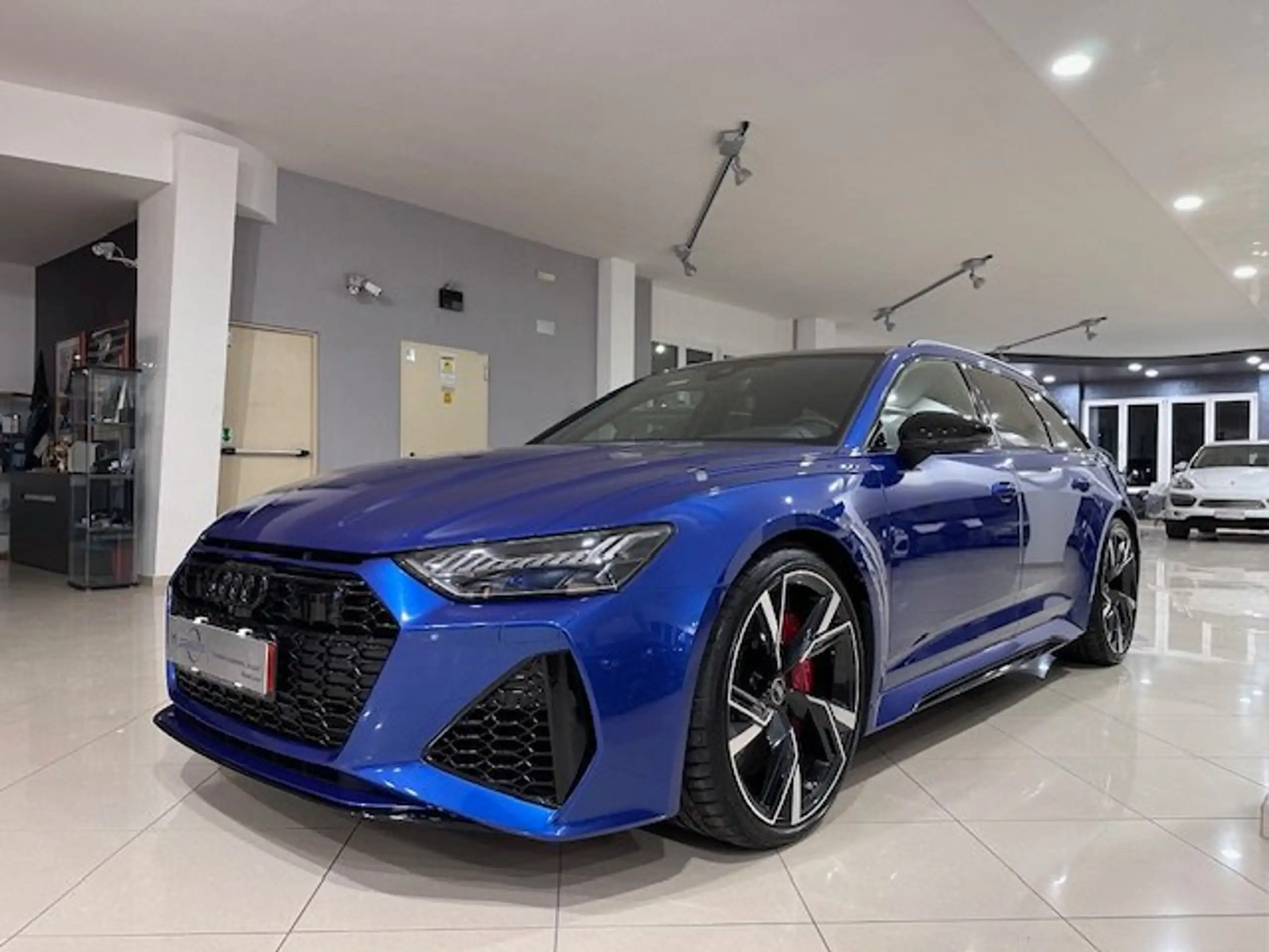 Audi - RS6