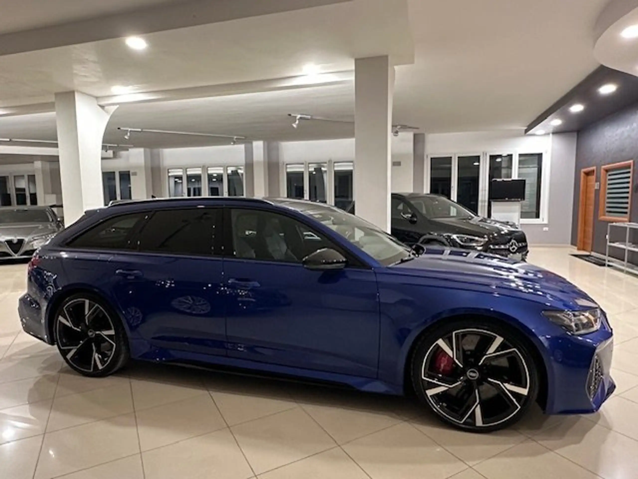 Audi - RS6