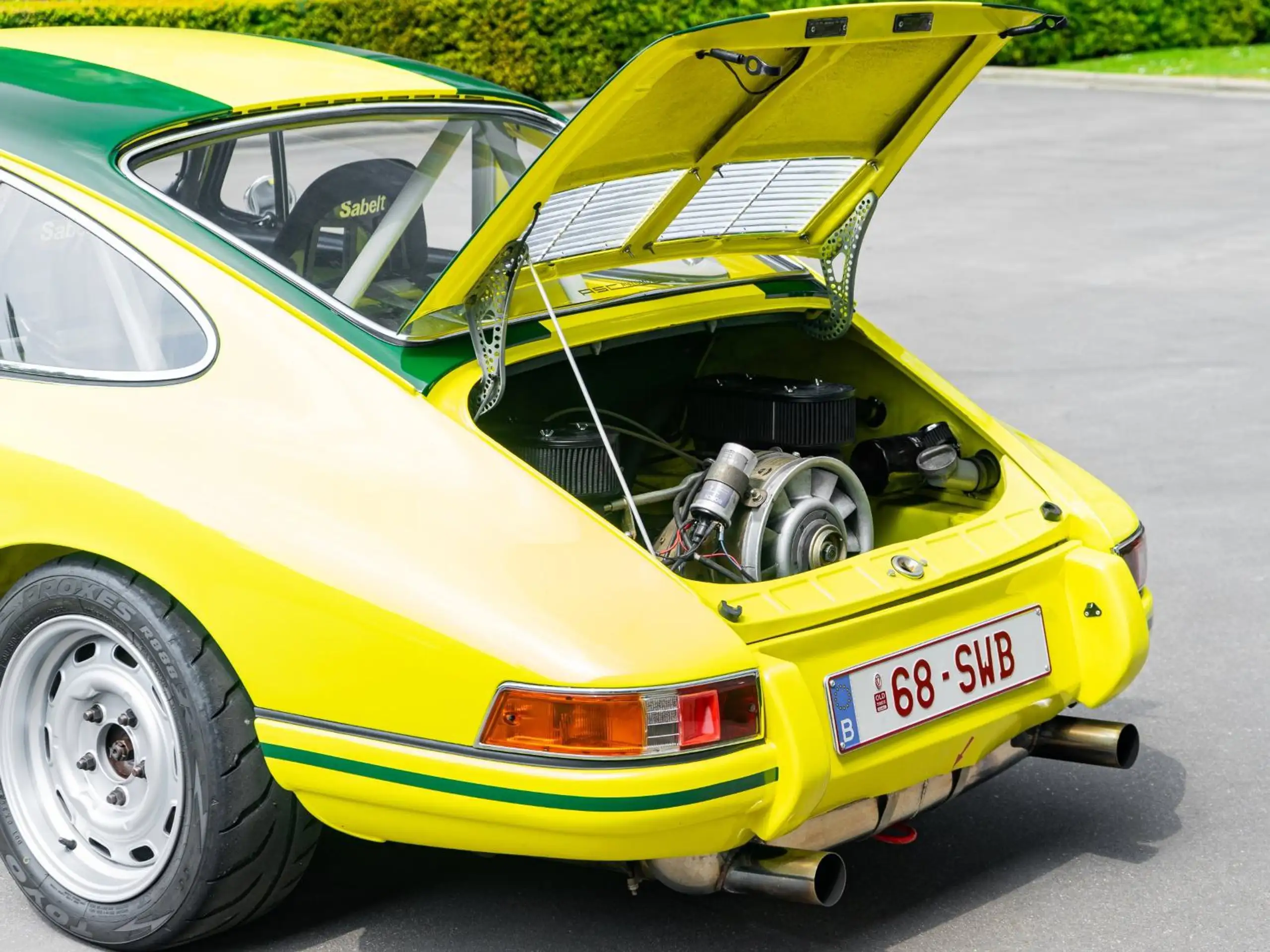 Porsche - 911