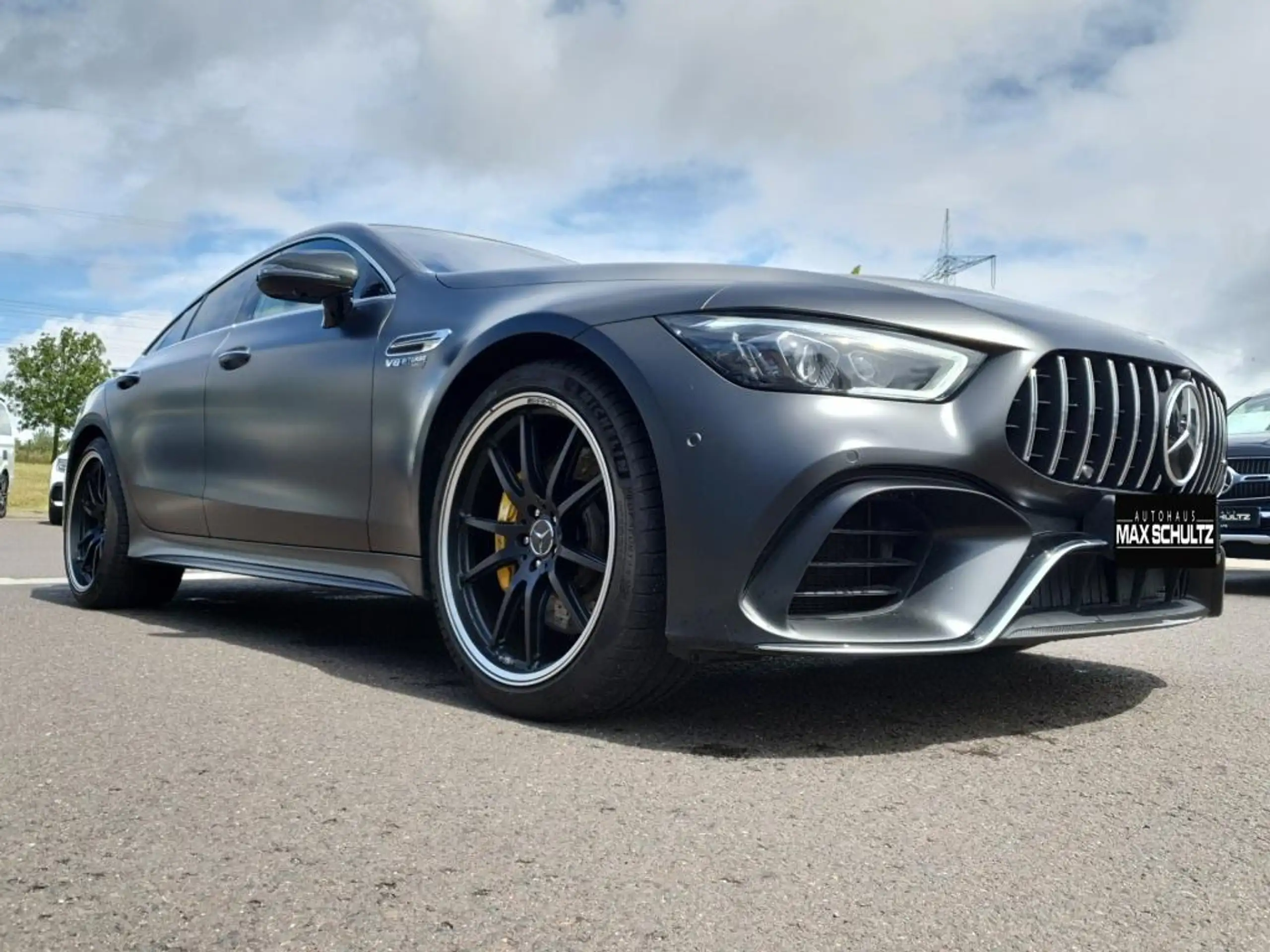 Mercedes-Benz - AMG GT