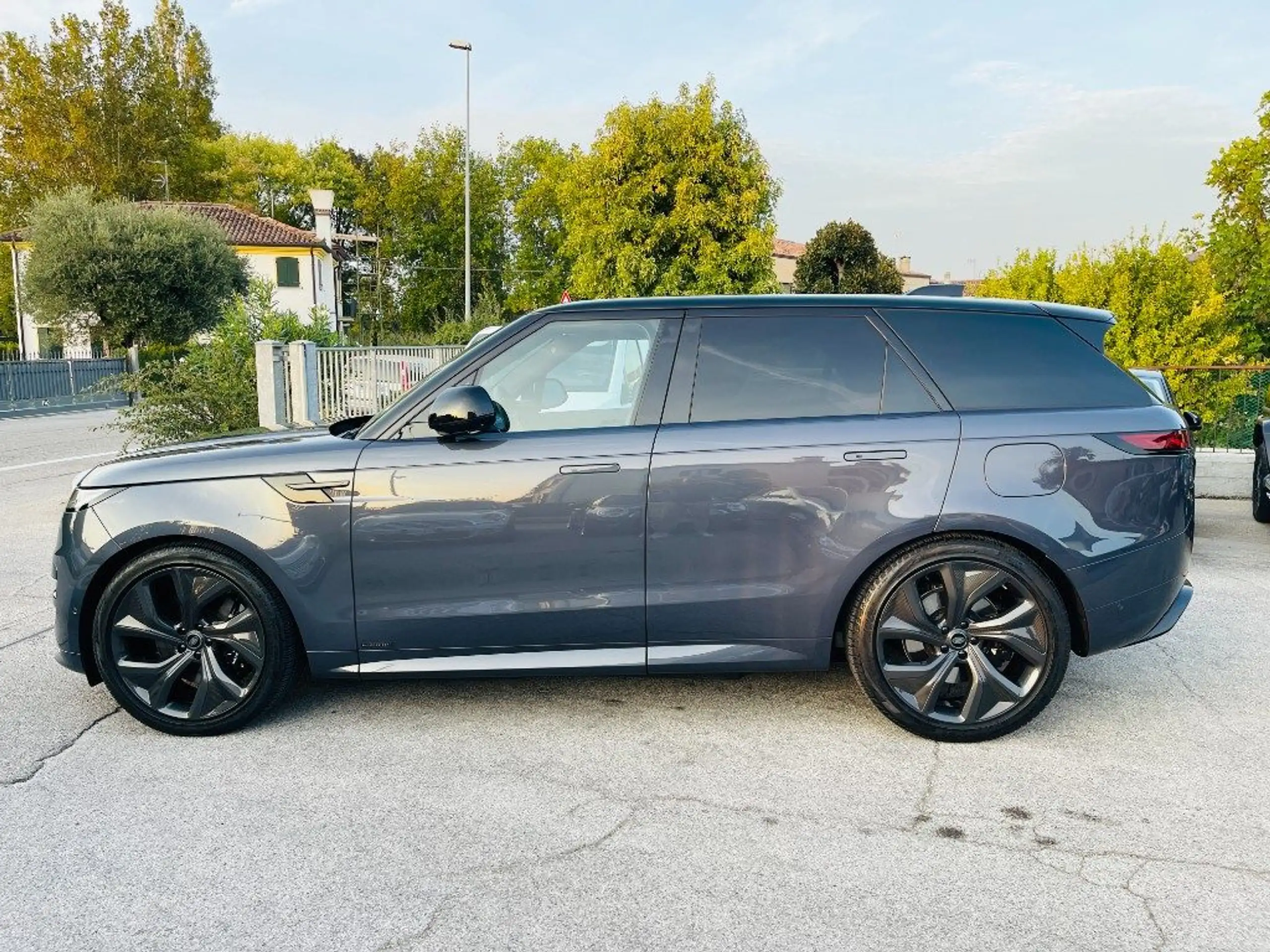 Land Rover - Range Rover Sport