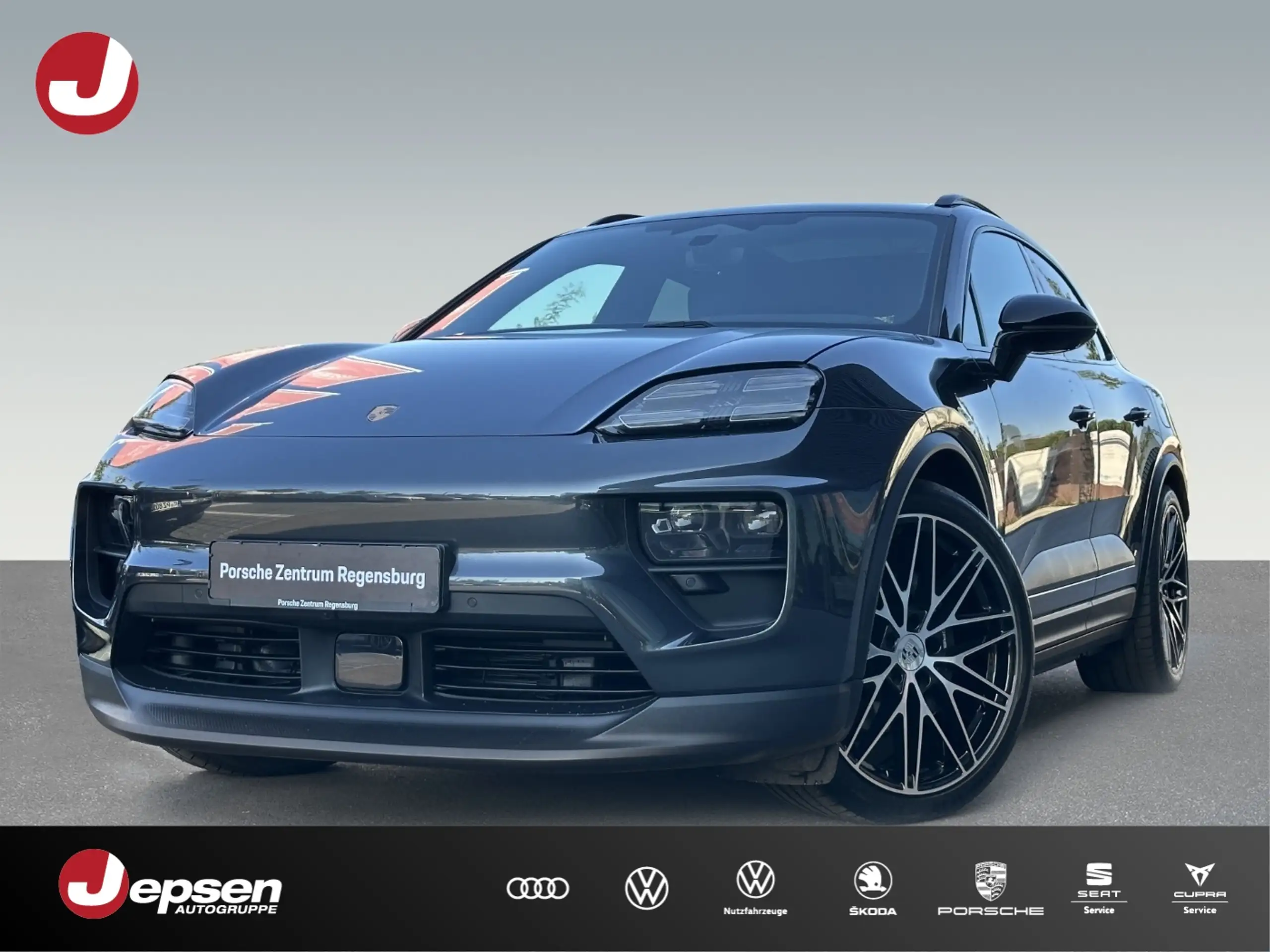 Porsche - Macan