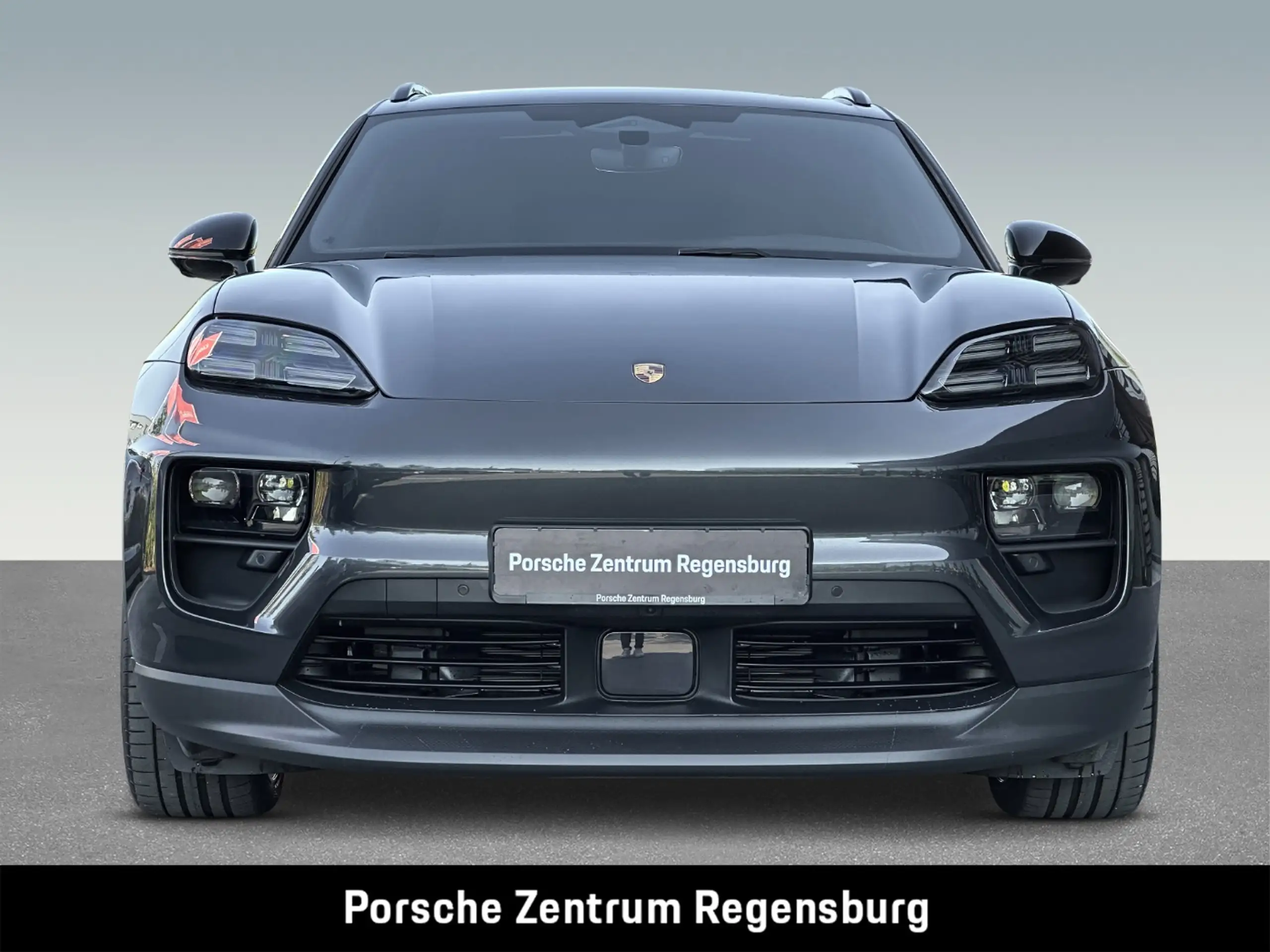 Porsche - Macan