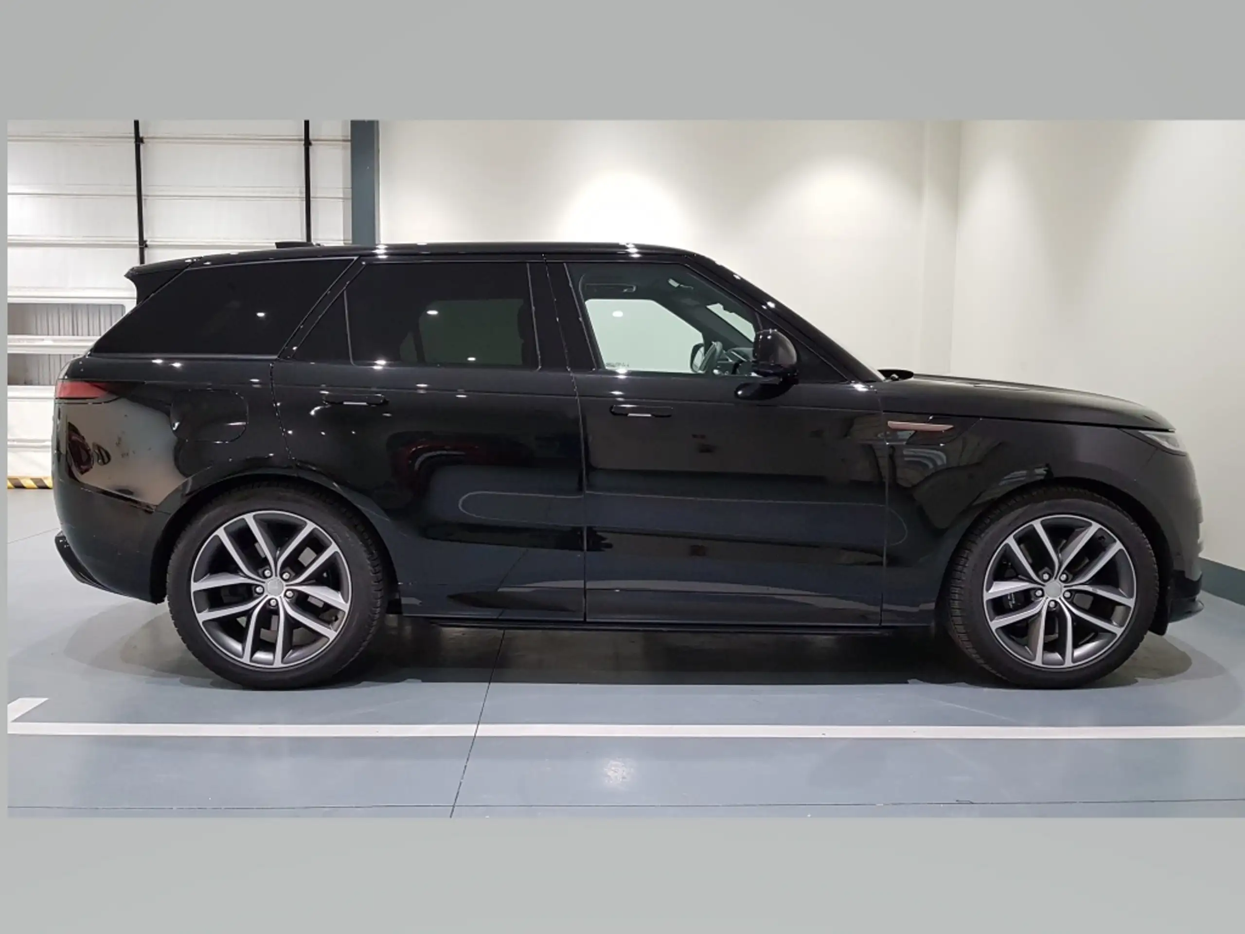 Land Rover - Range Rover Sport