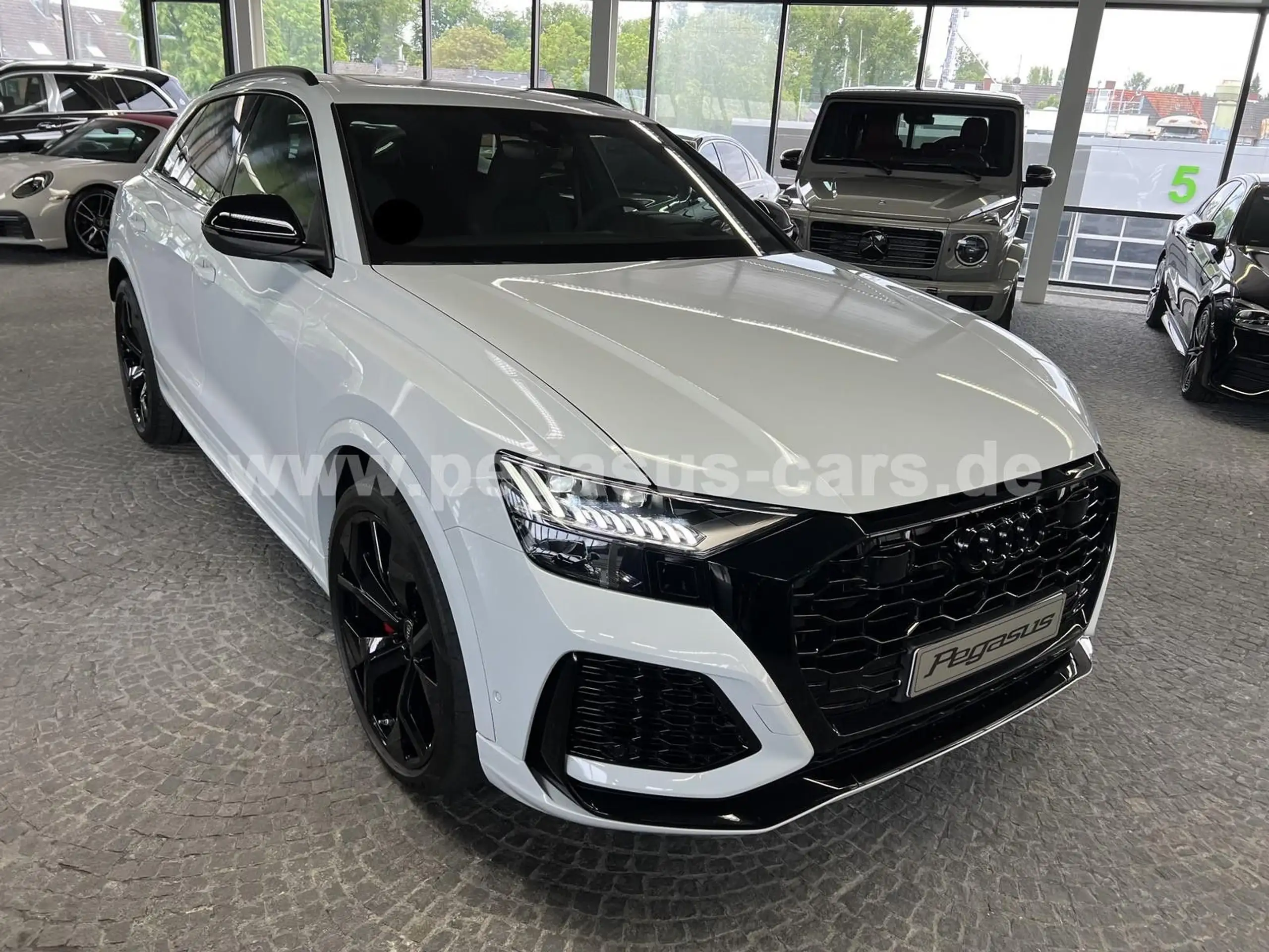 Audi - RS Q8