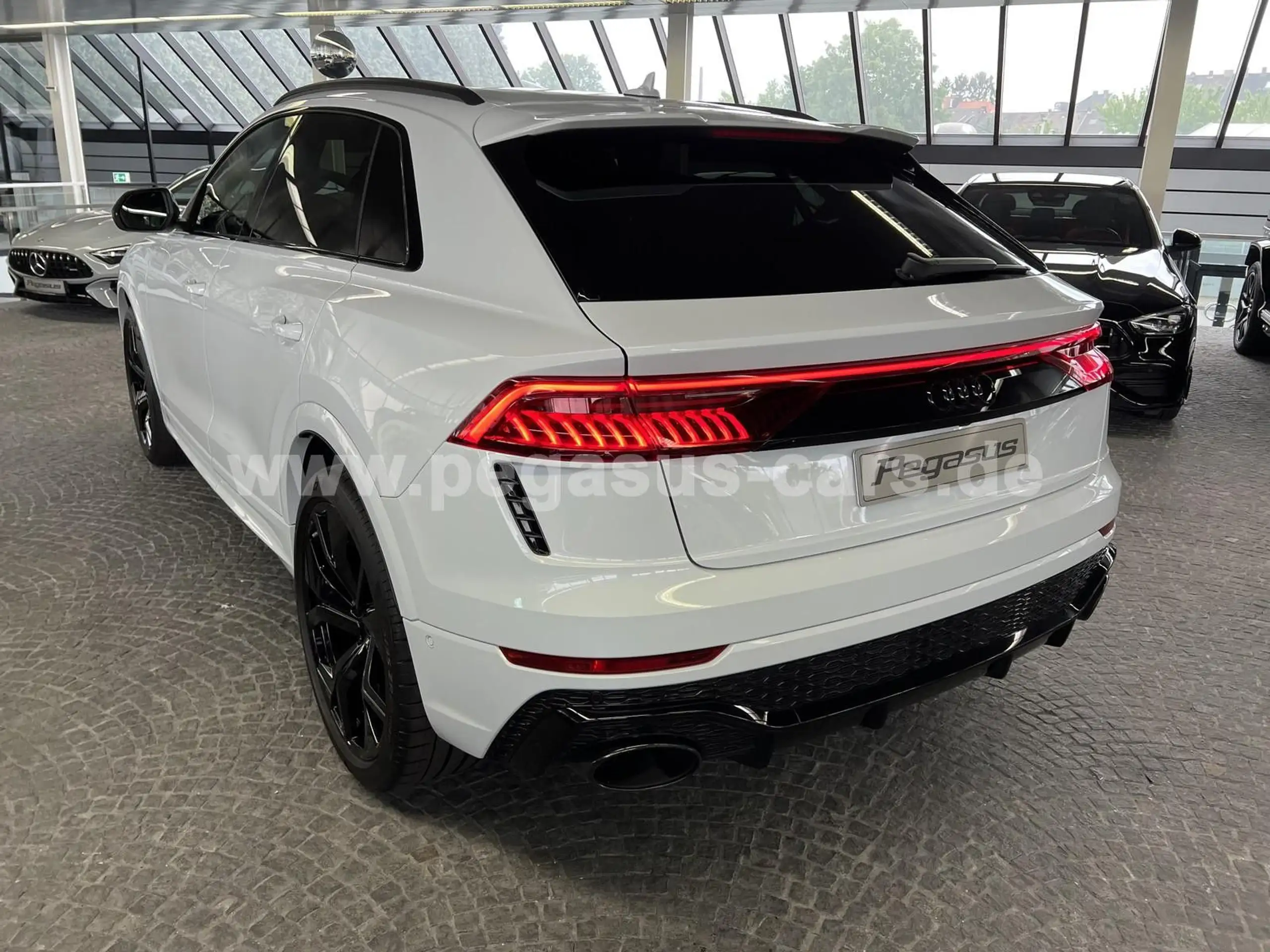 Audi - RS Q8