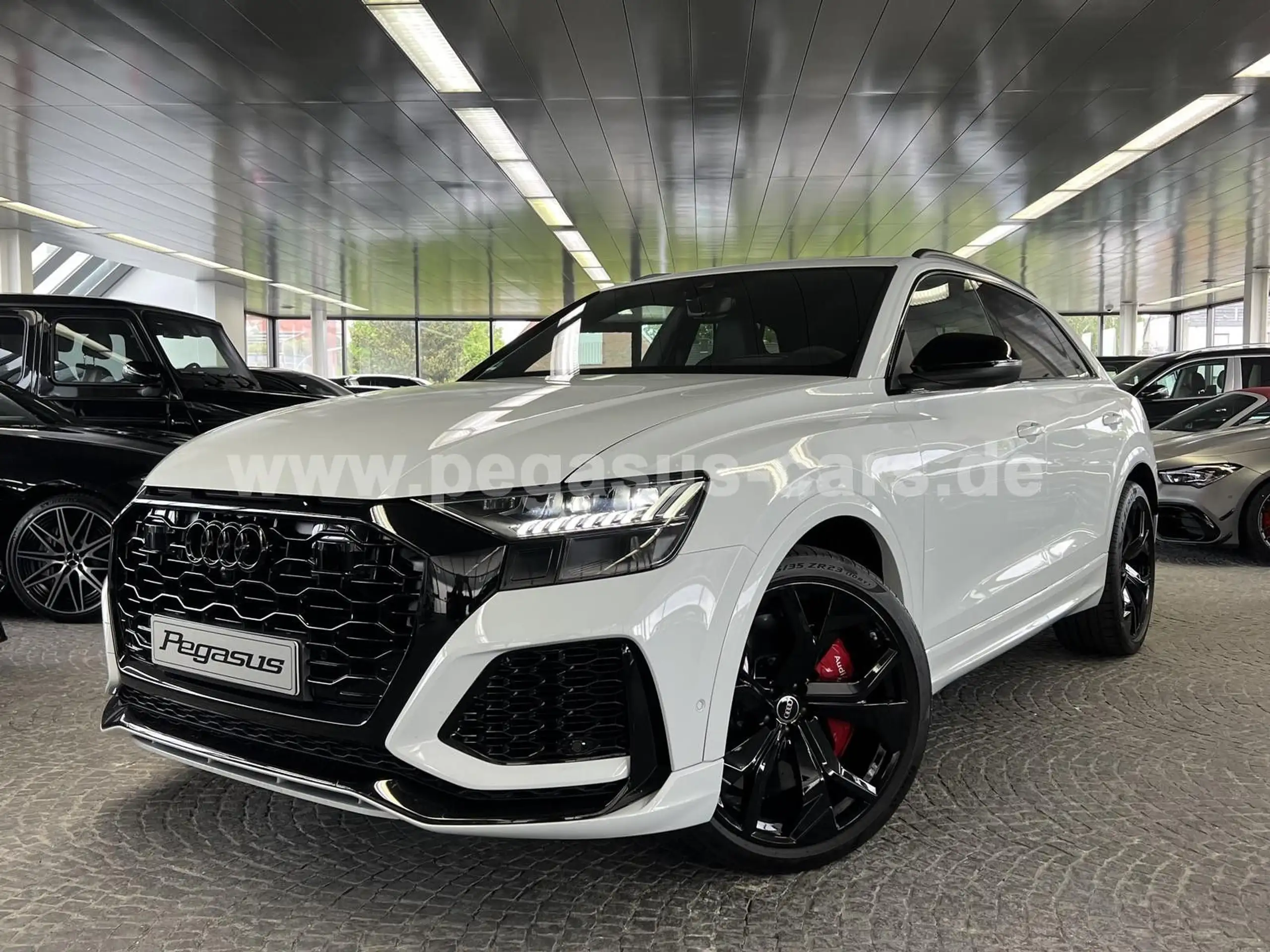 Audi - RS Q8