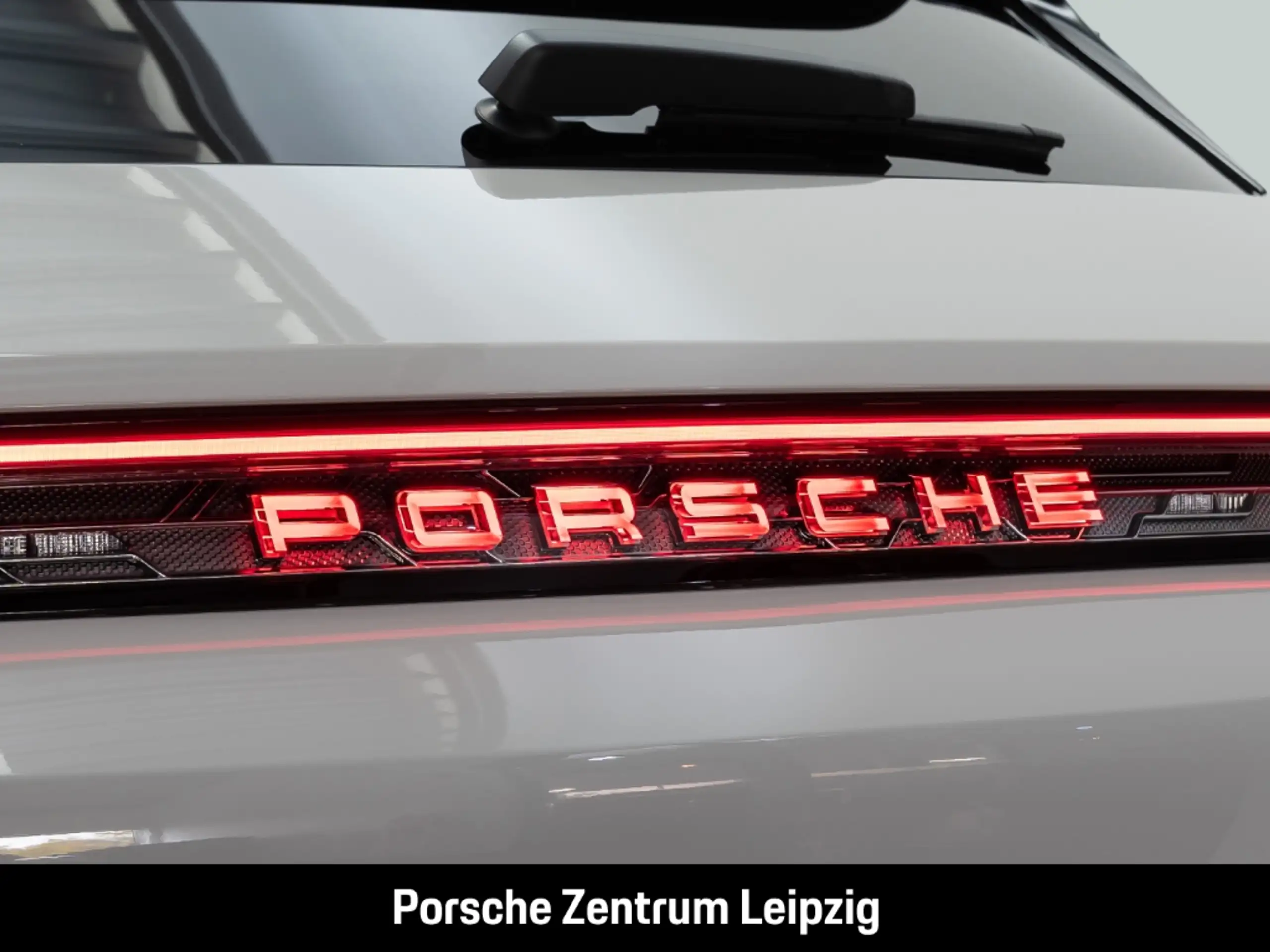 Porsche - Taycan