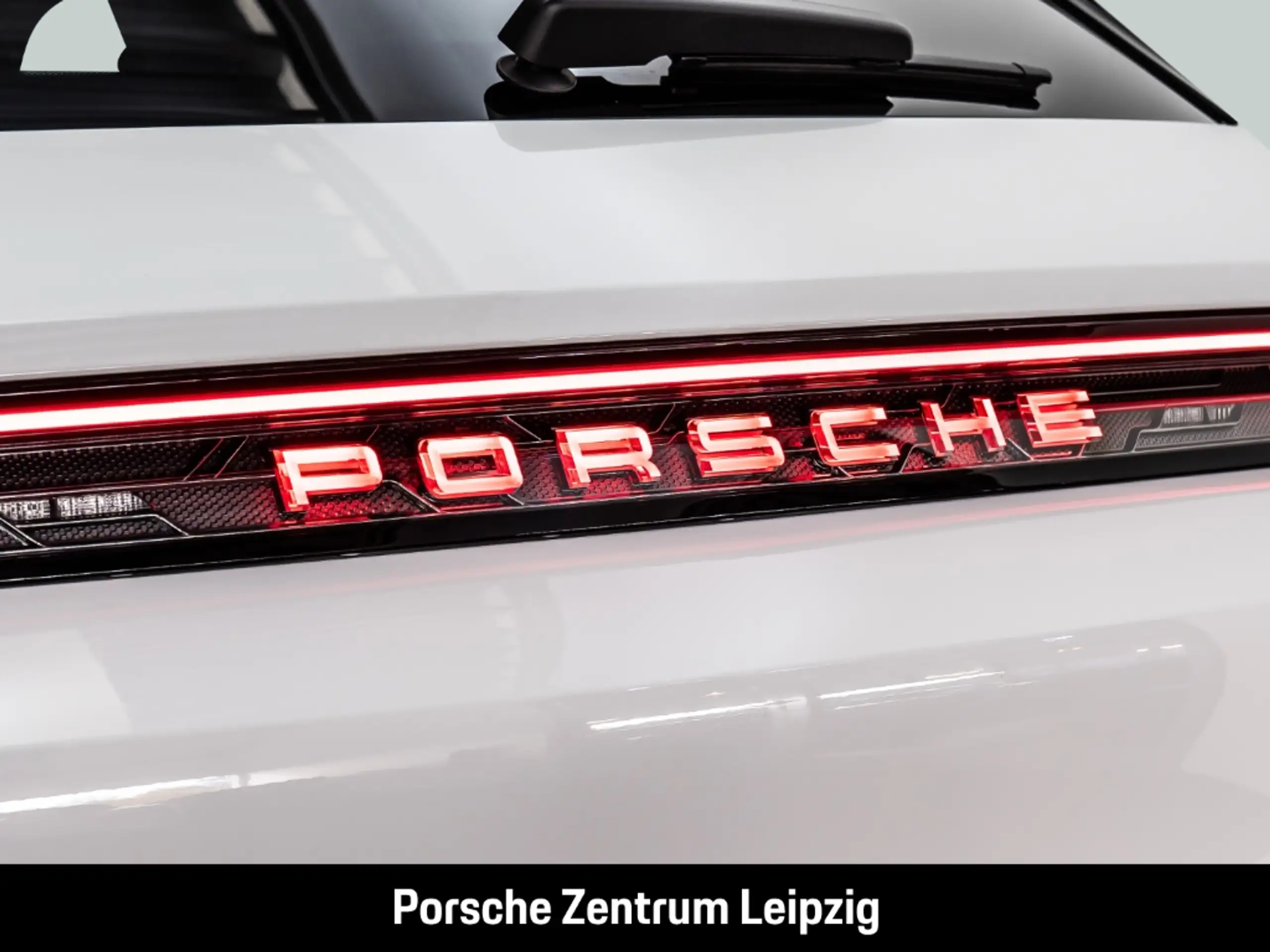 Porsche - Taycan