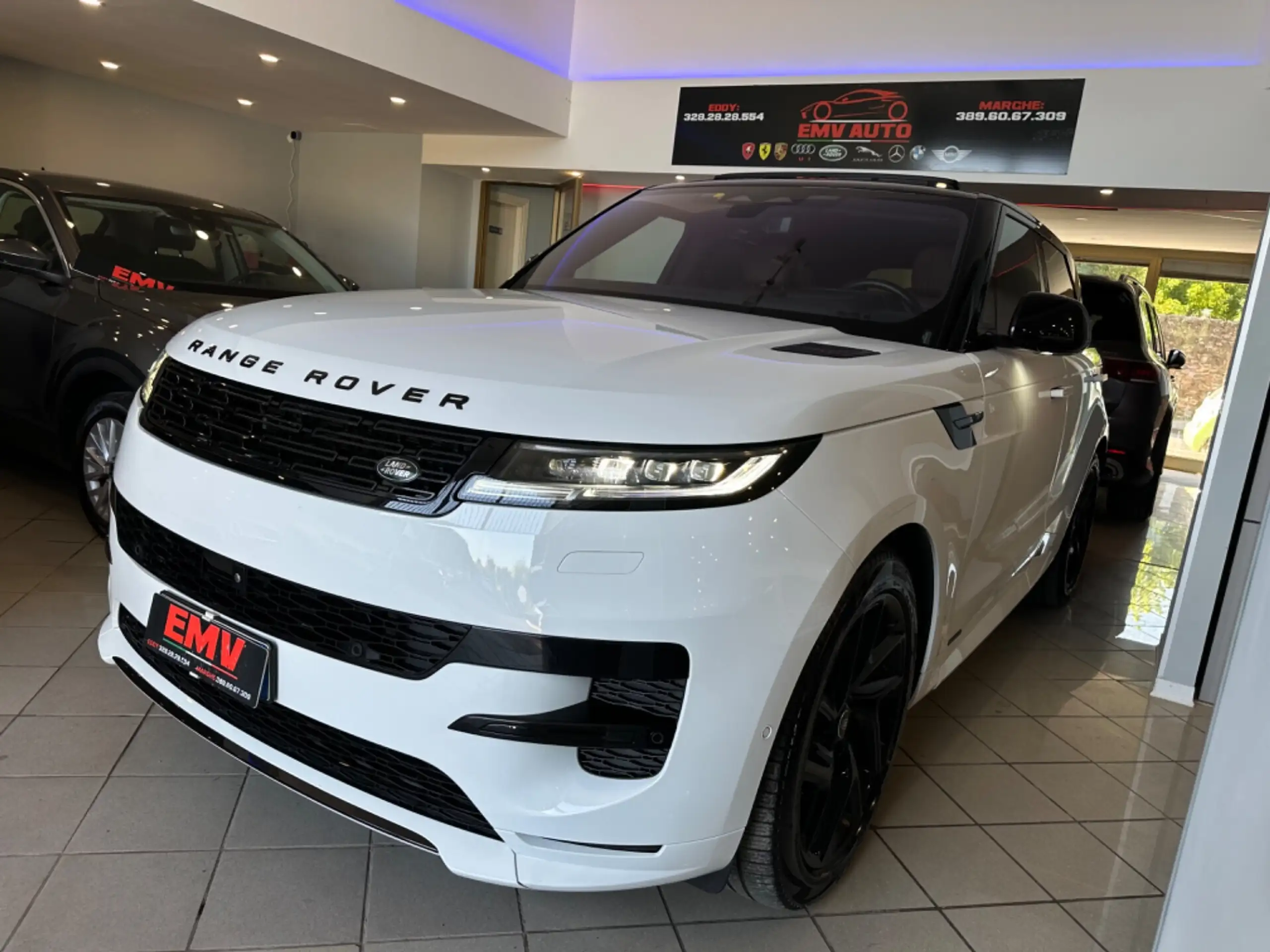 Land Rover - Range Rover Sport