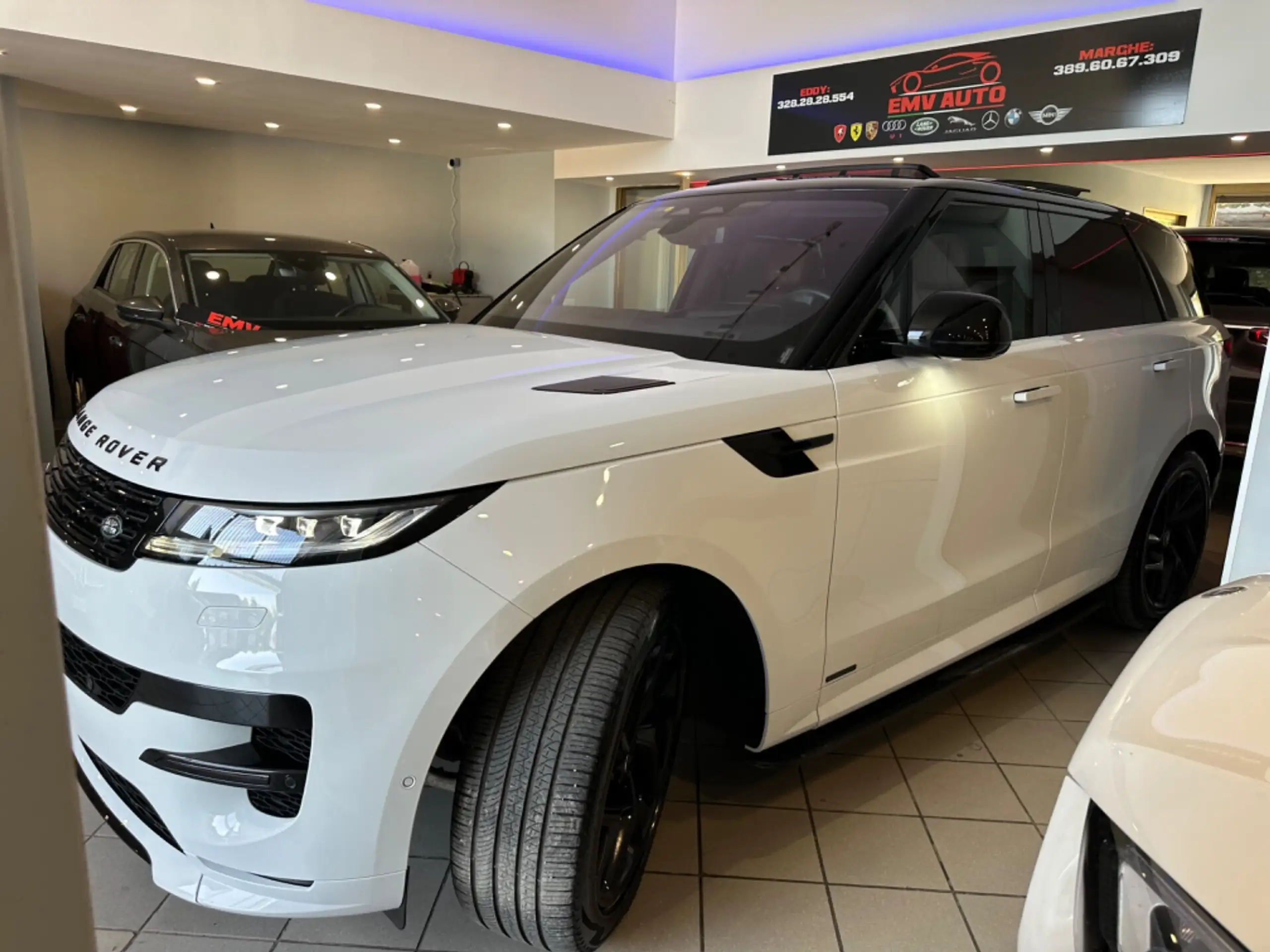 Land Rover - Range Rover Sport