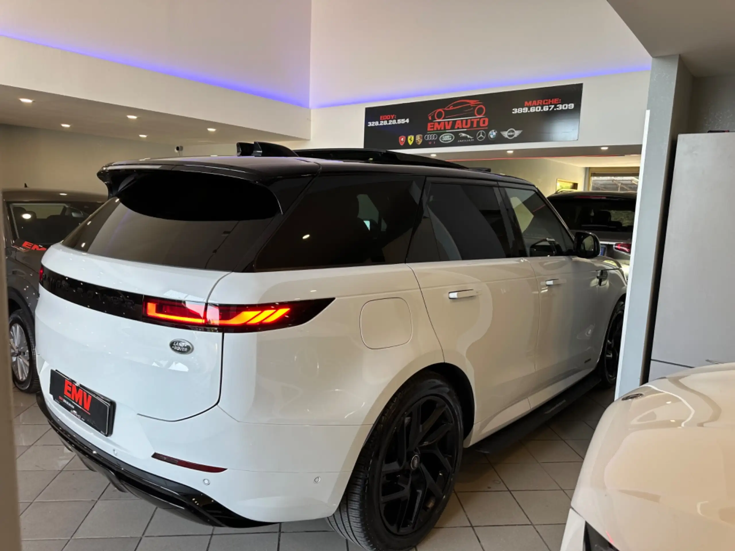 Land Rover - Range Rover Sport