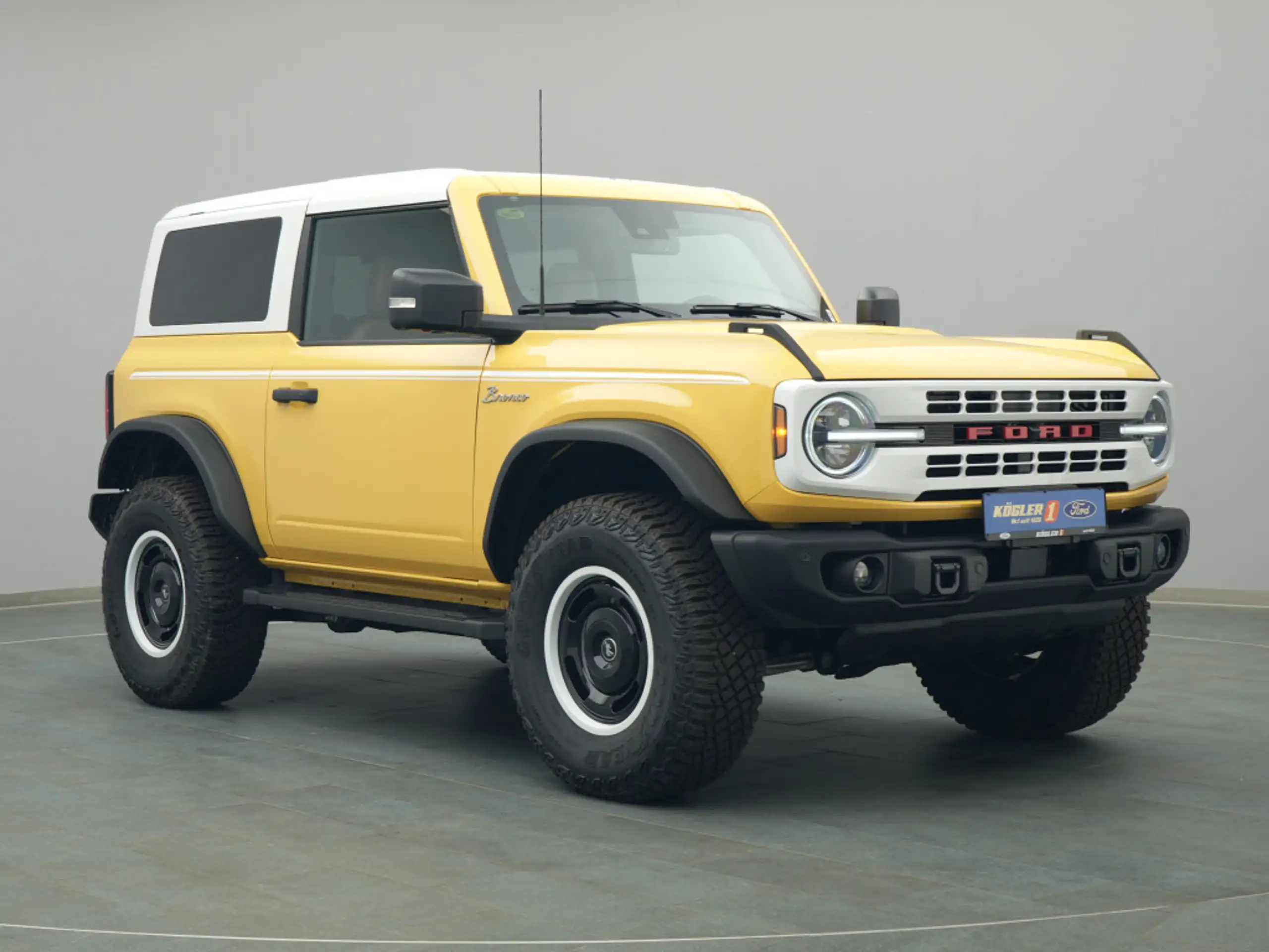 Ford - Bronco