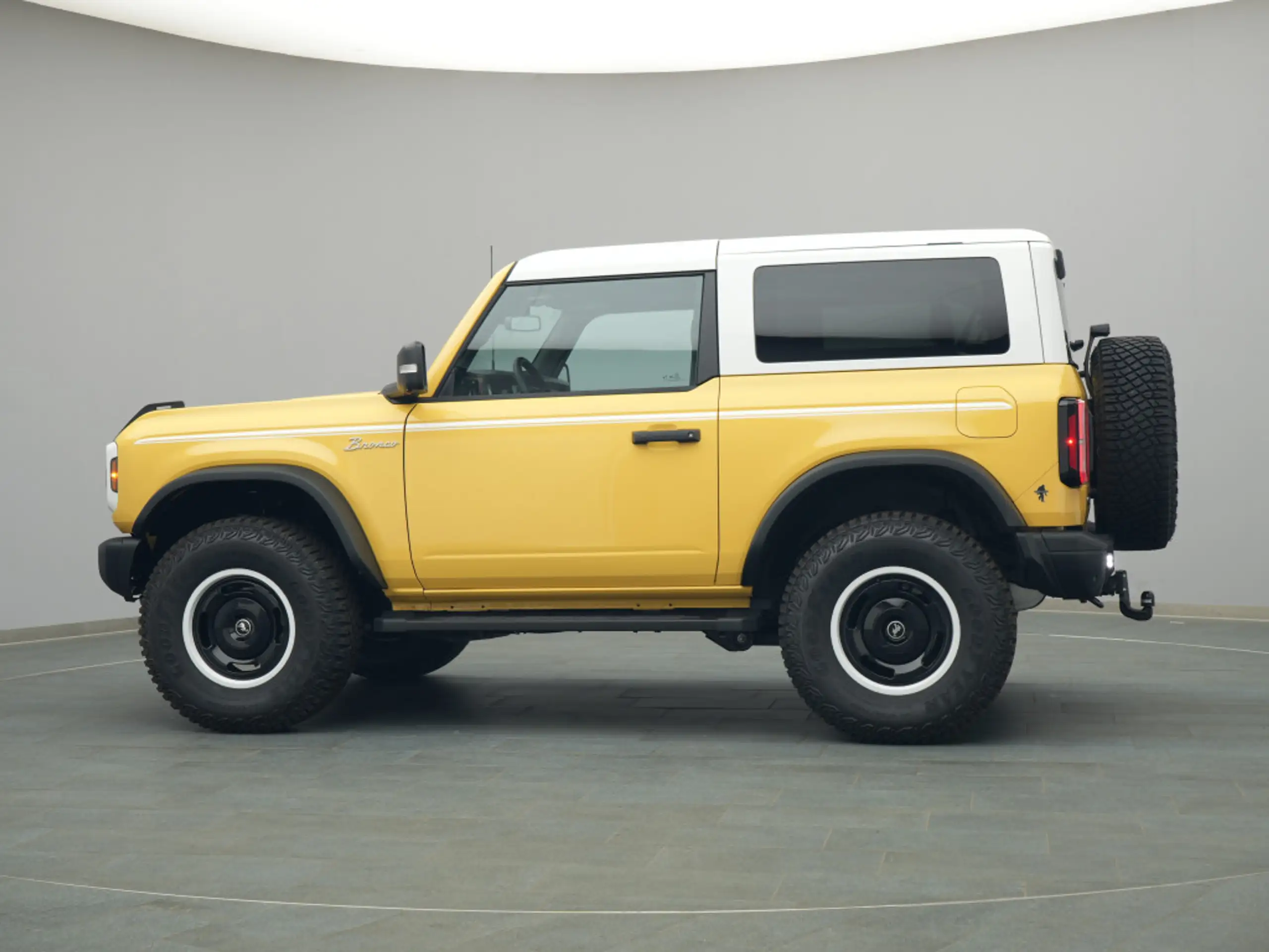 Ford - Bronco