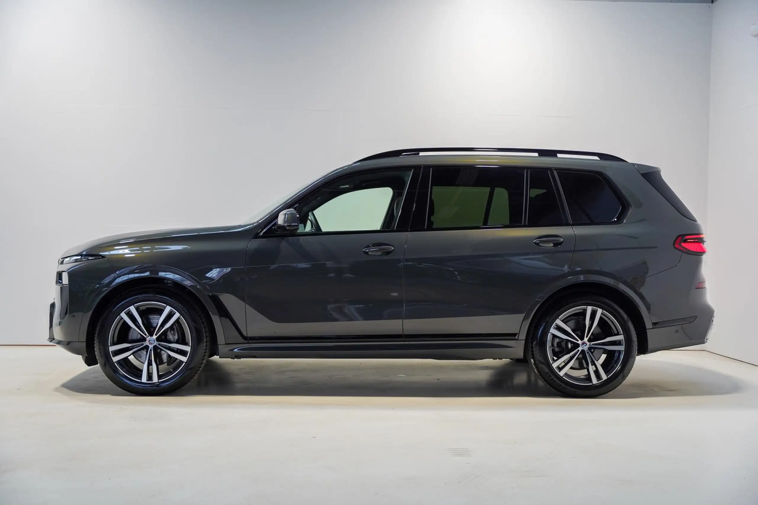 BMW - X7