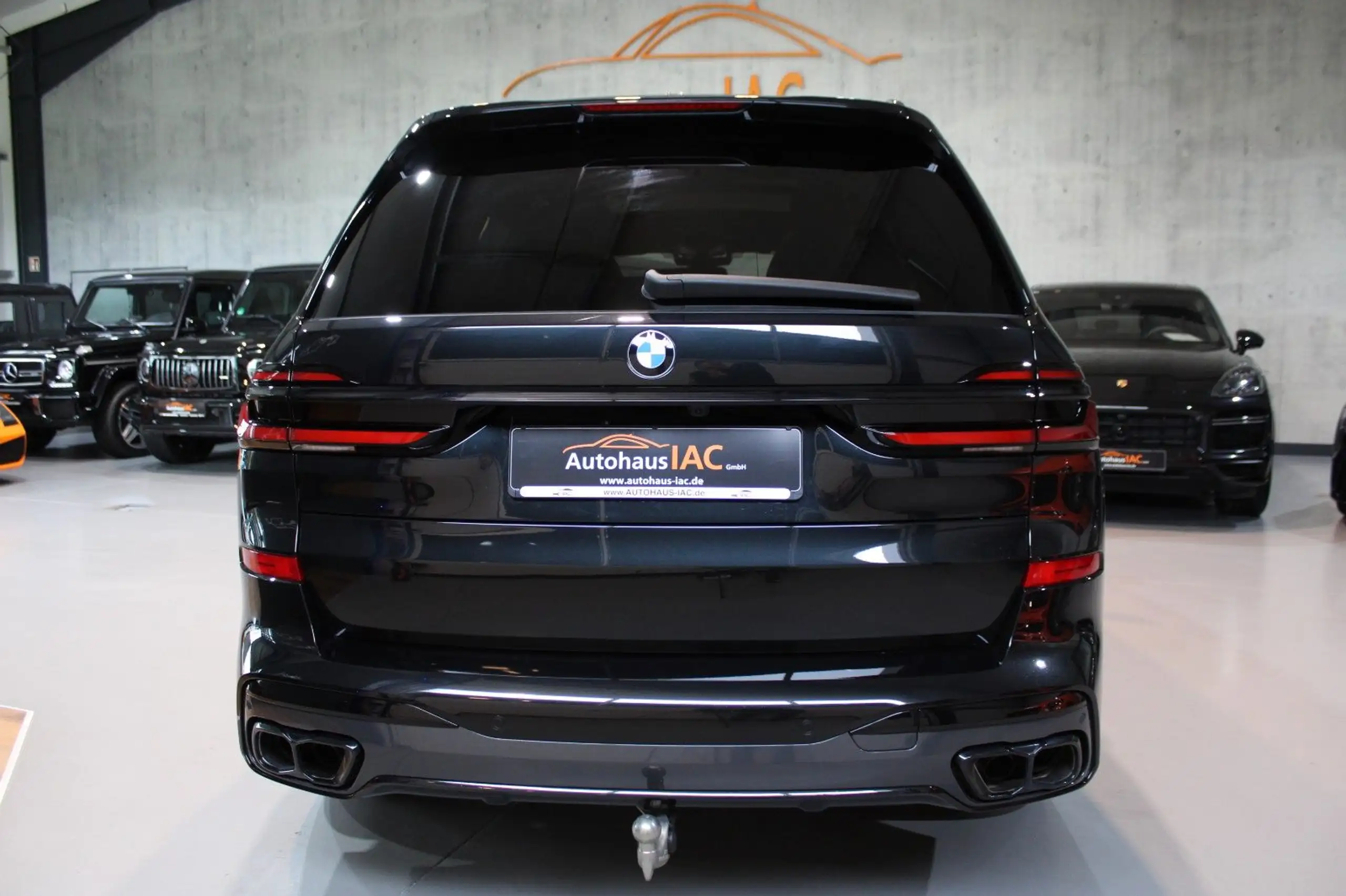 BMW - X7