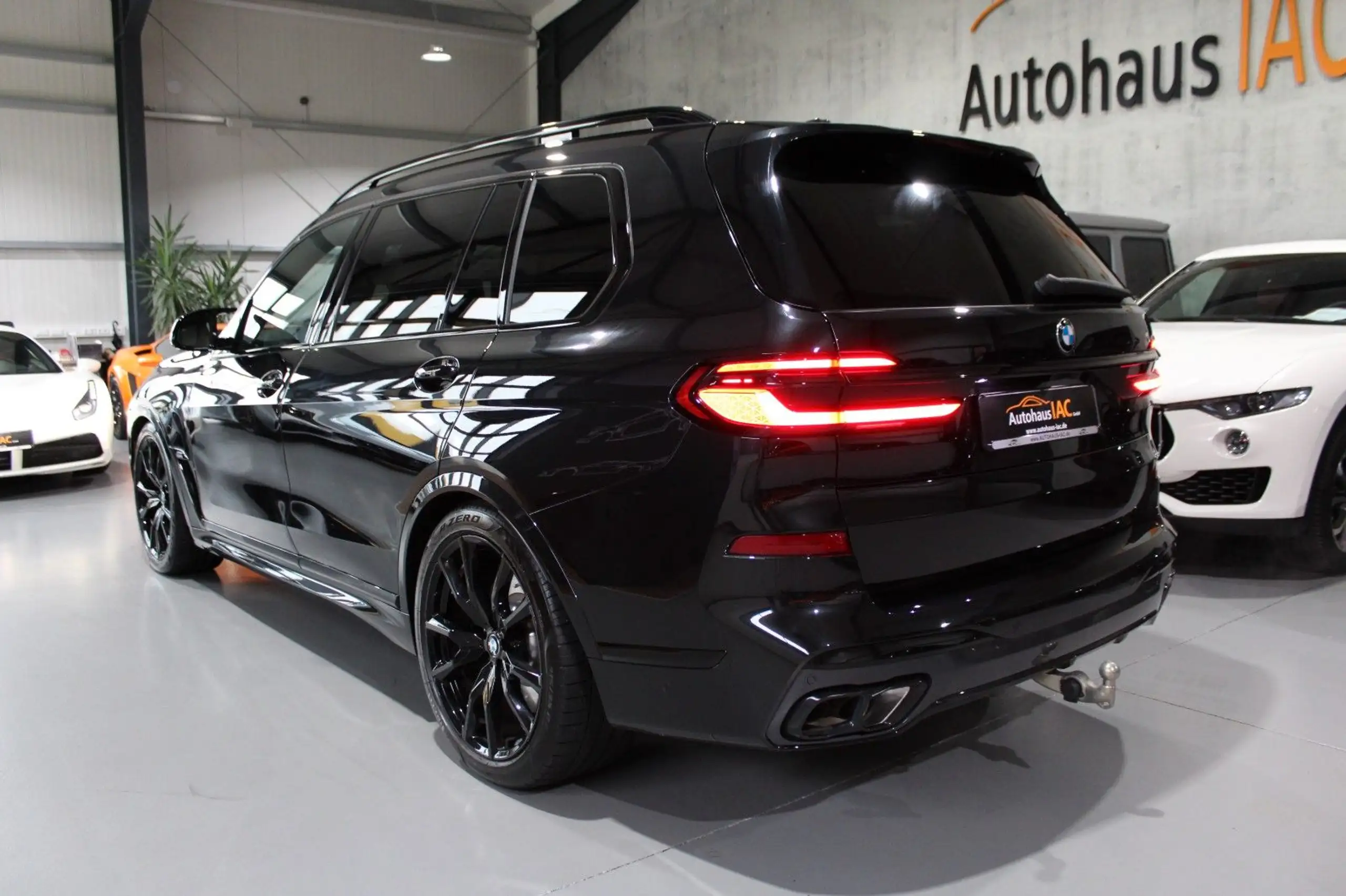 BMW - X7