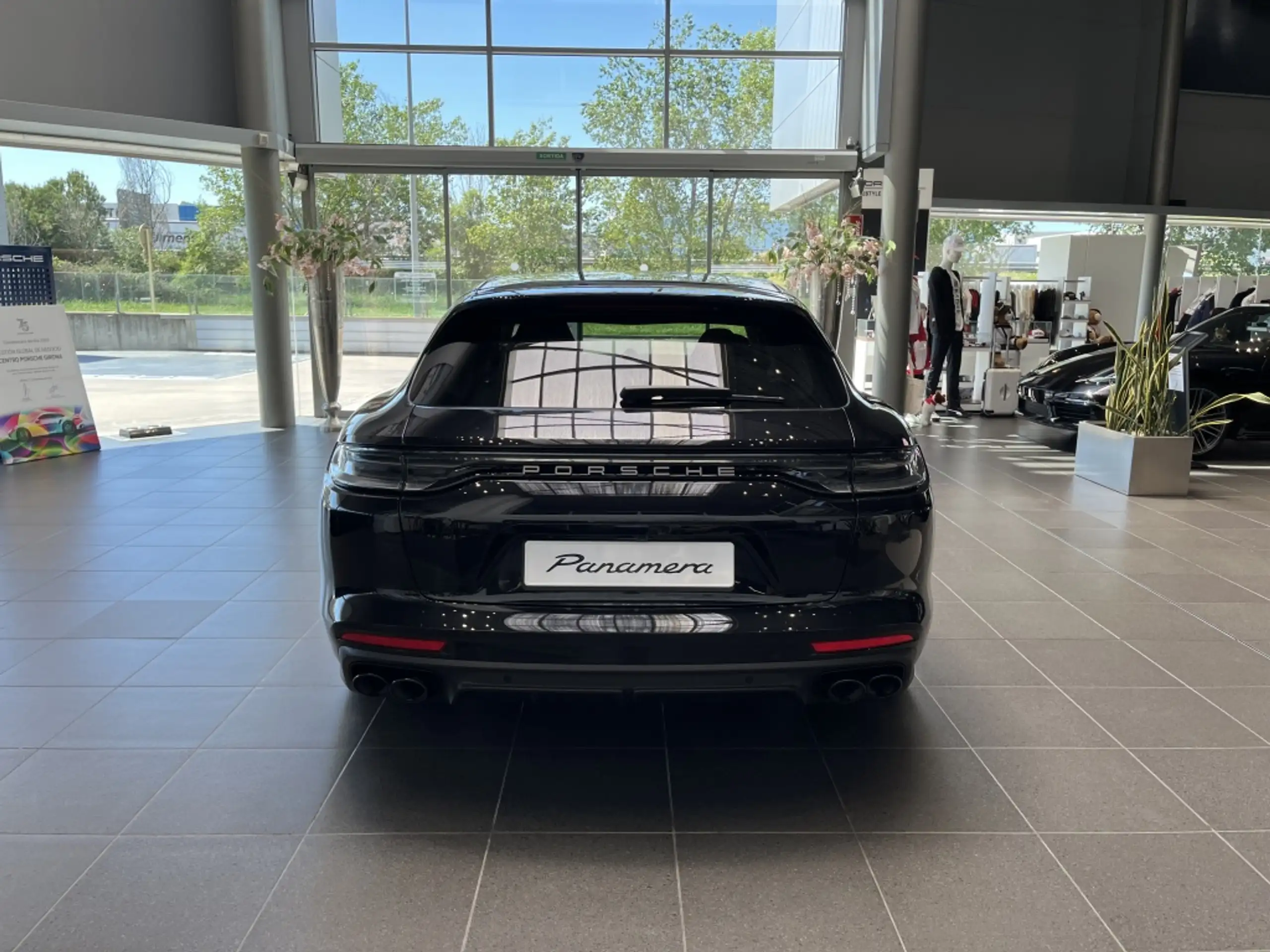 Porsche - Panamera