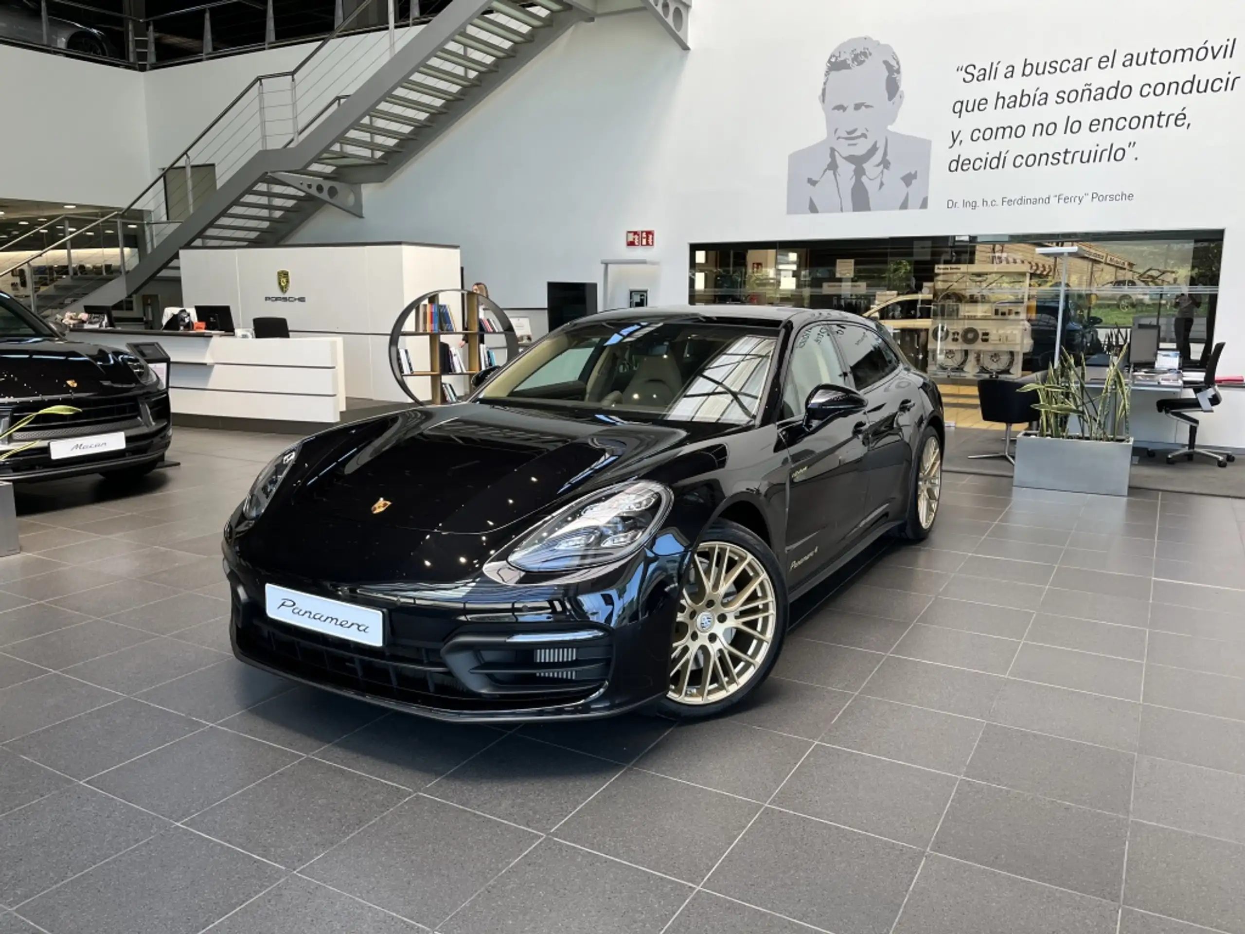 Porsche - Panamera