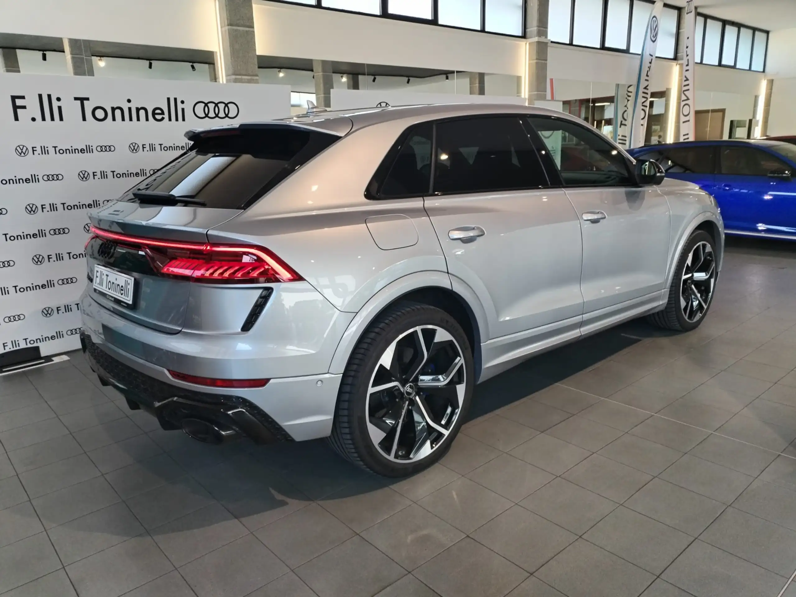 Audi - RS Q8