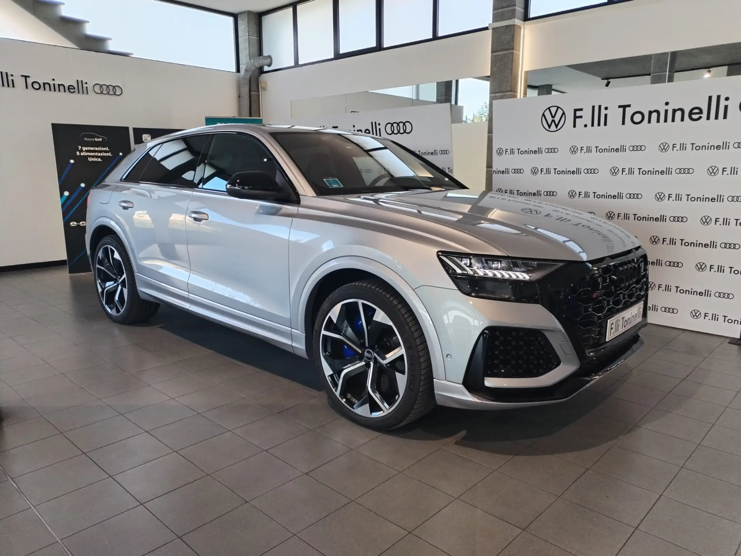 Audi - RS Q8